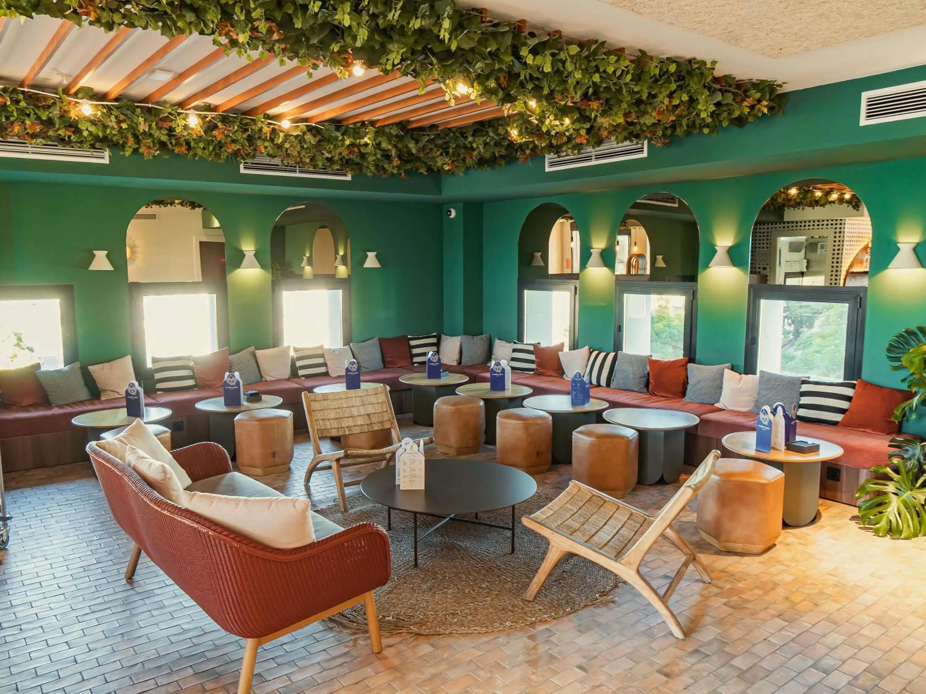 Lounge or bar in Ibis Styles Sevilla City Santa Justa