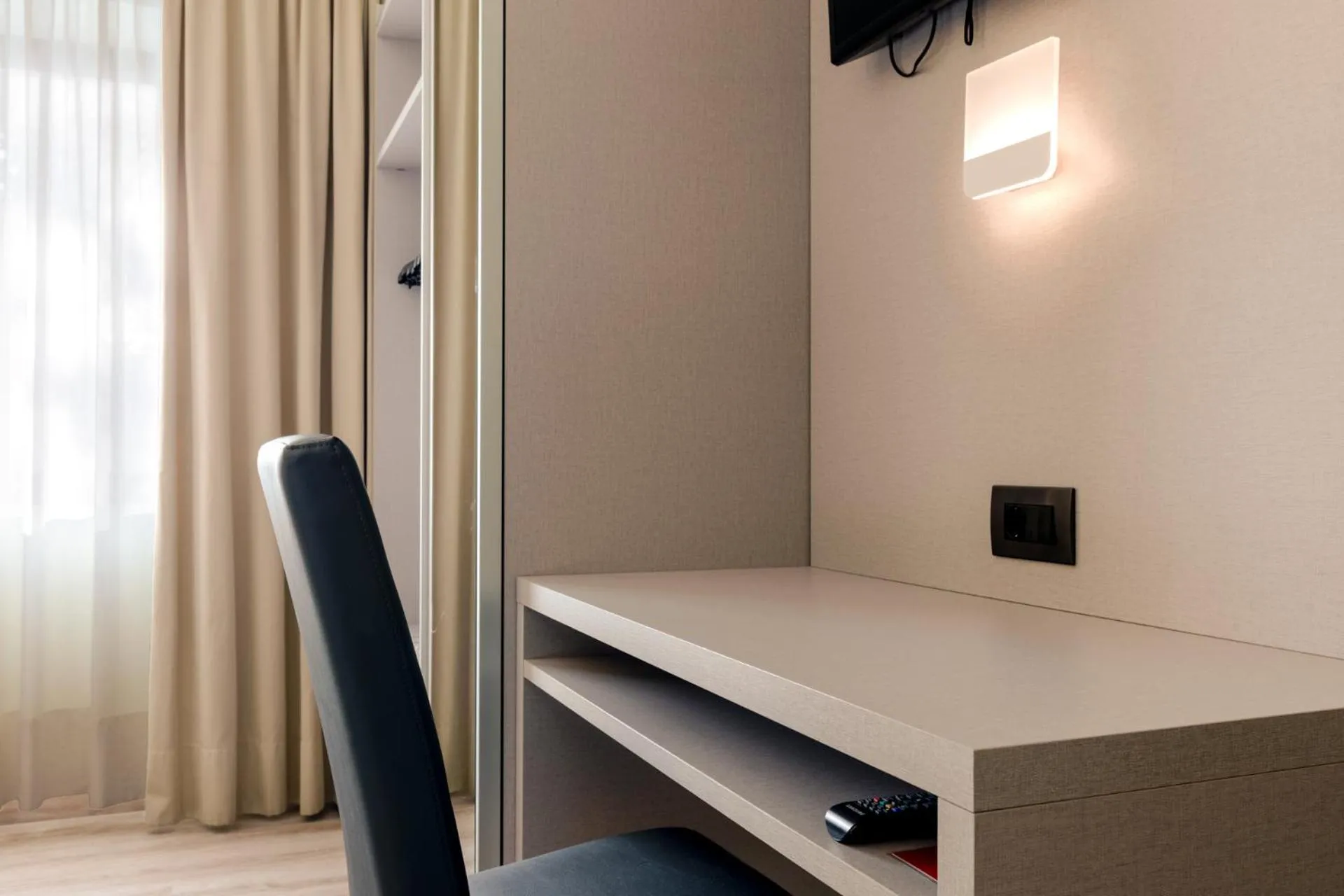 hair dresser in Hotel Aurora