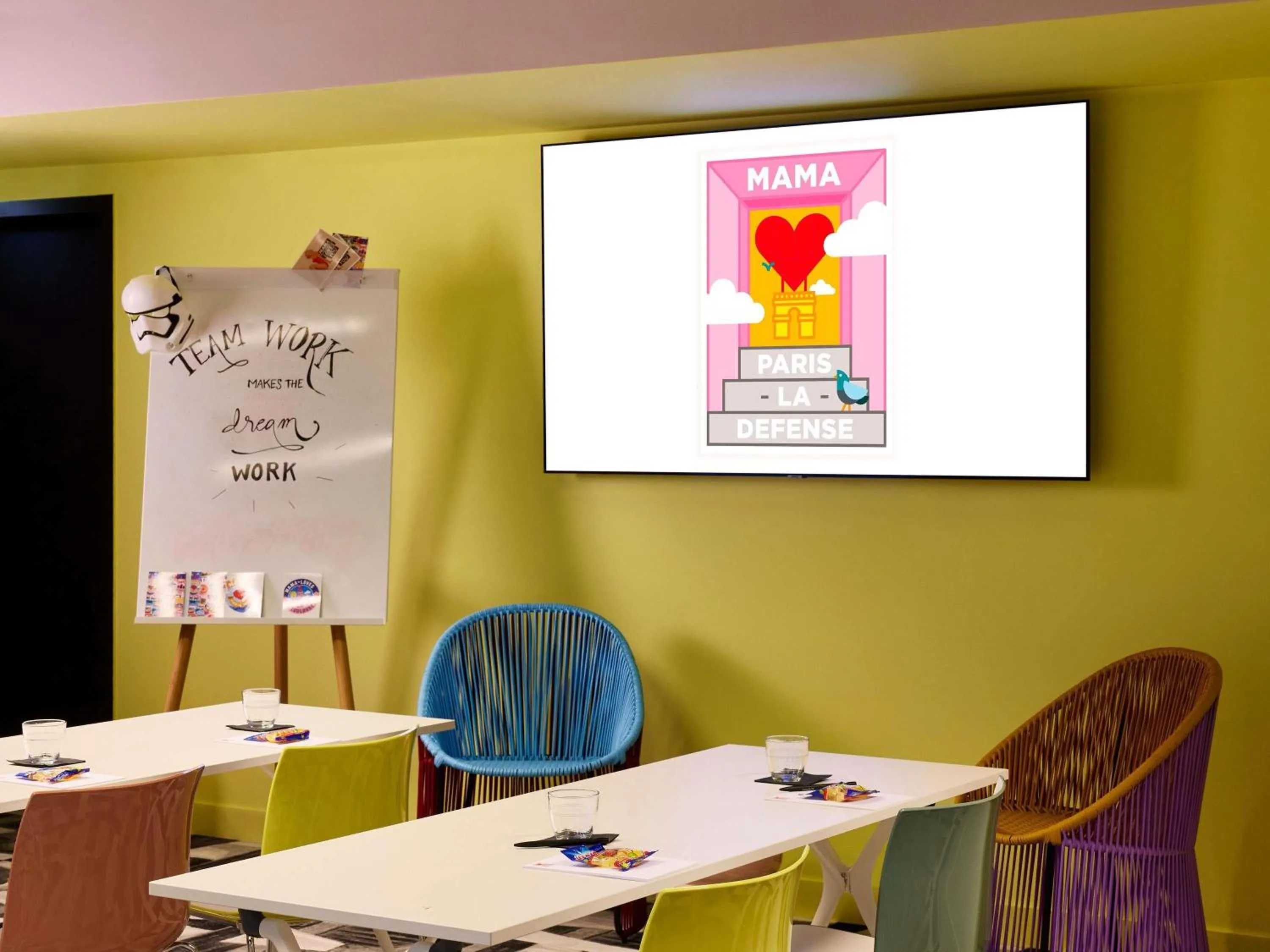 Meeting/conference room in Mama Shelter Paris La Défense