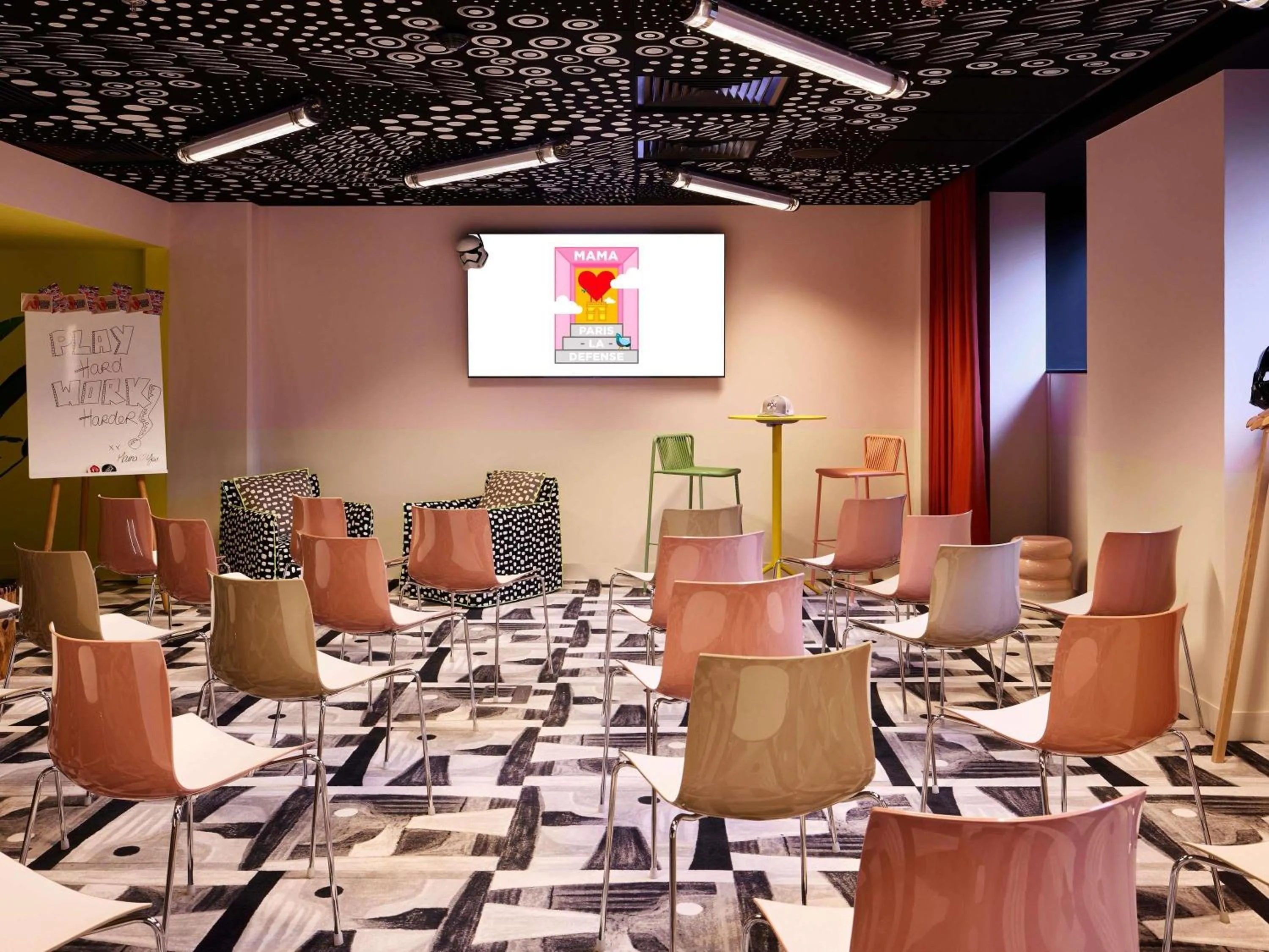 Meeting/conference room in Mama Shelter Paris La Défense