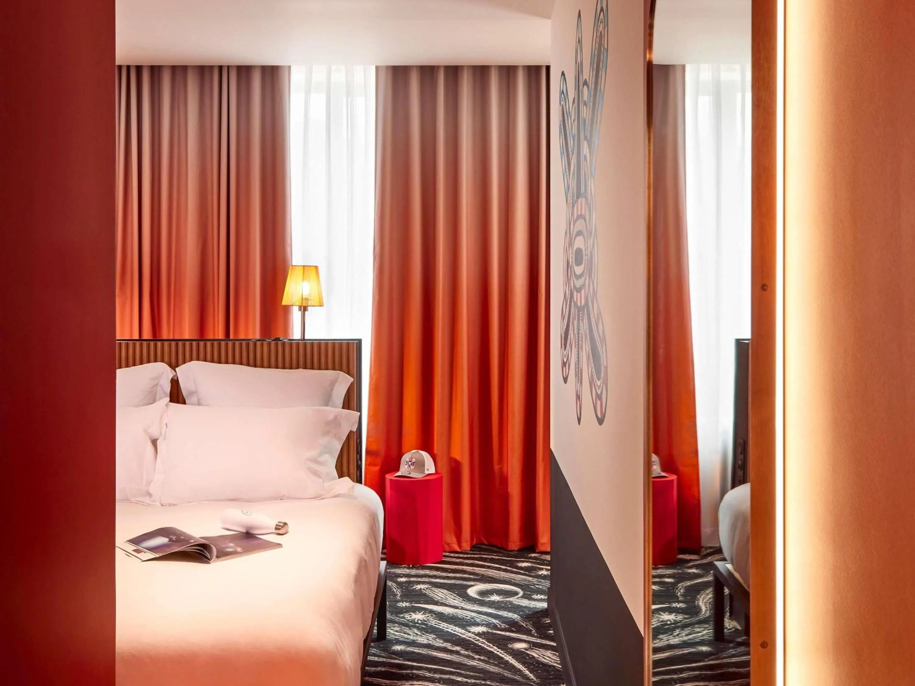 Bedroom, Bed in Mama Shelter Paris La Défense