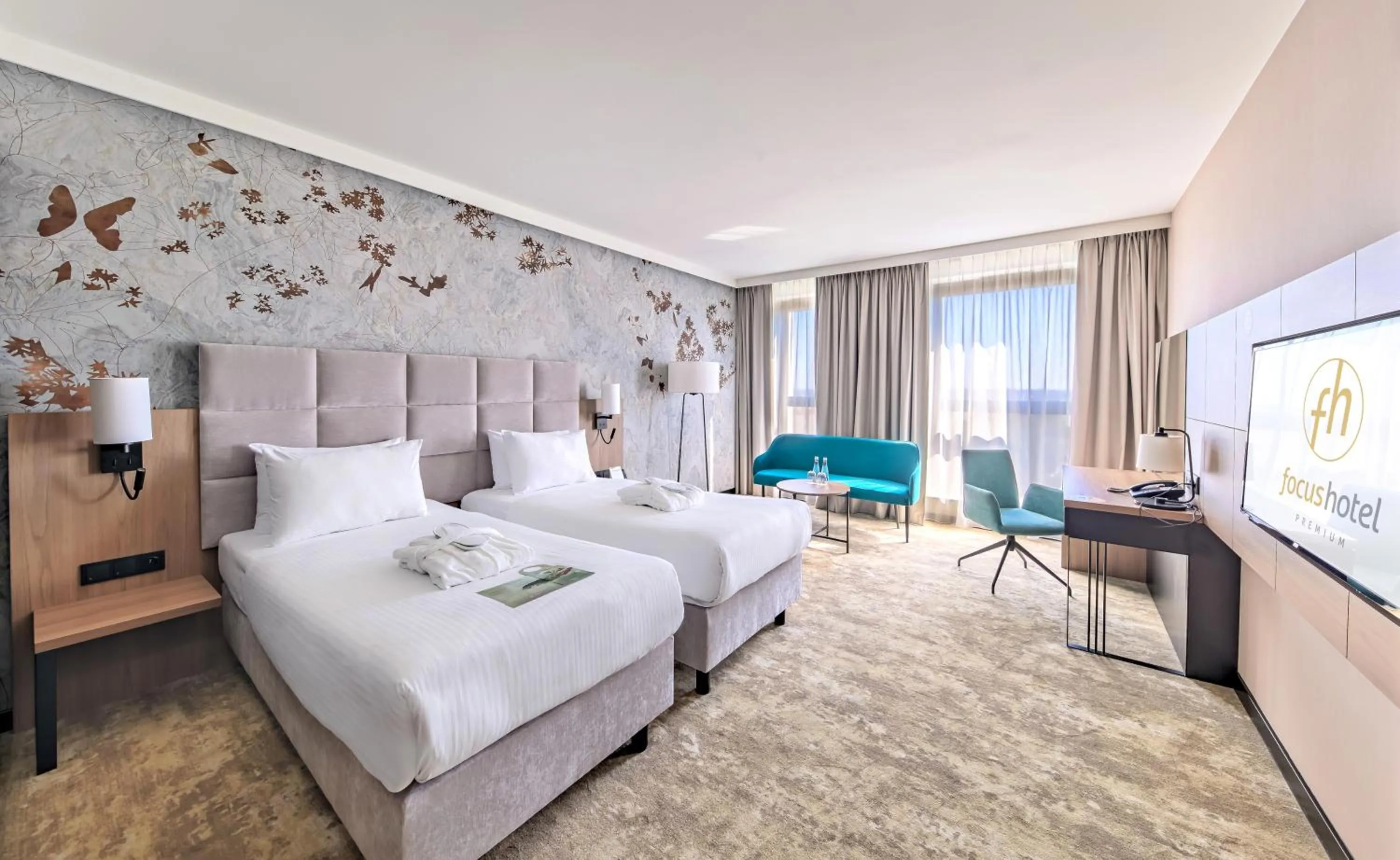 Photo of the whole room, Bed in Focus Hotel Premium Warszawa