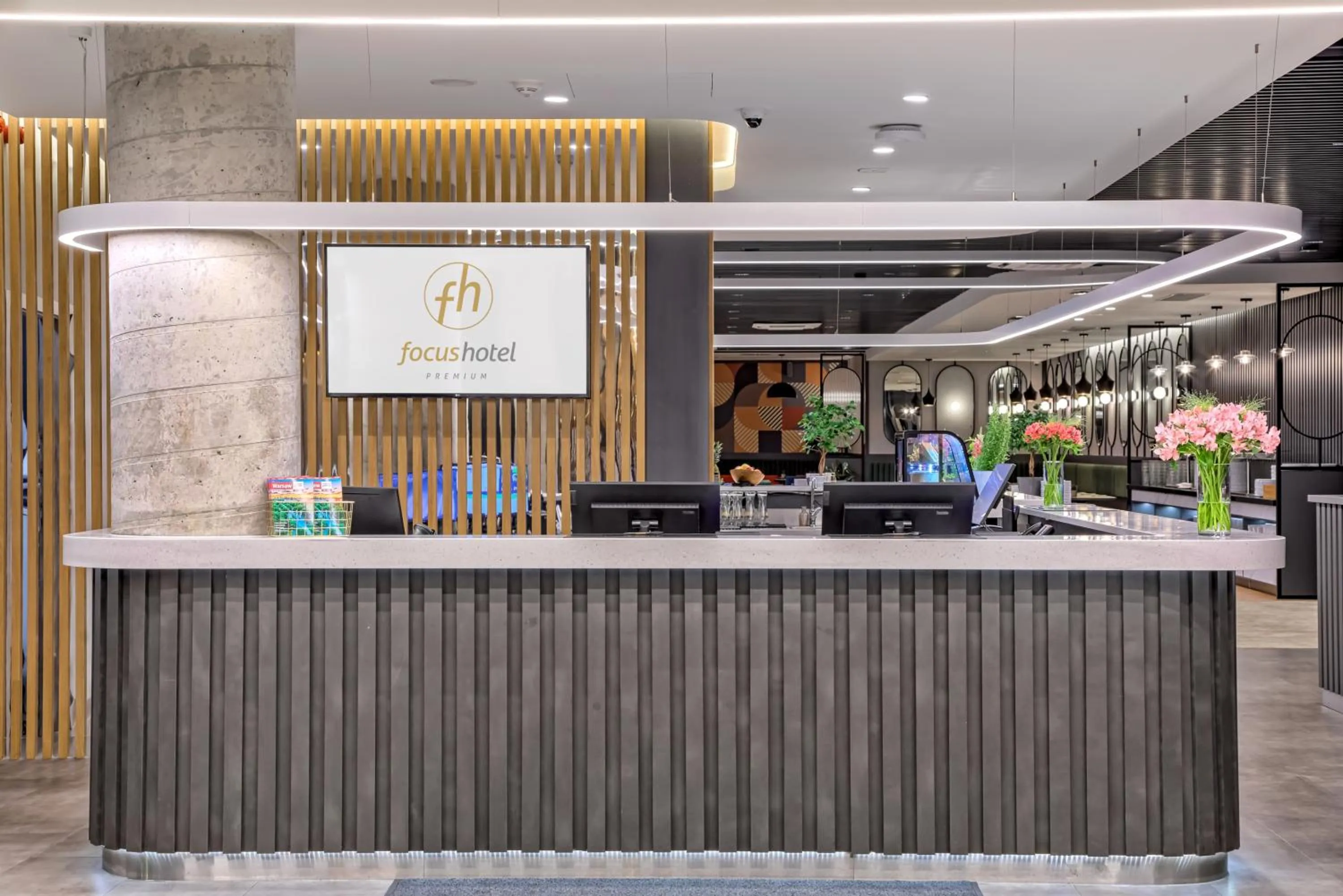 Lobby or reception in Focus Hotel Premium Warszawa