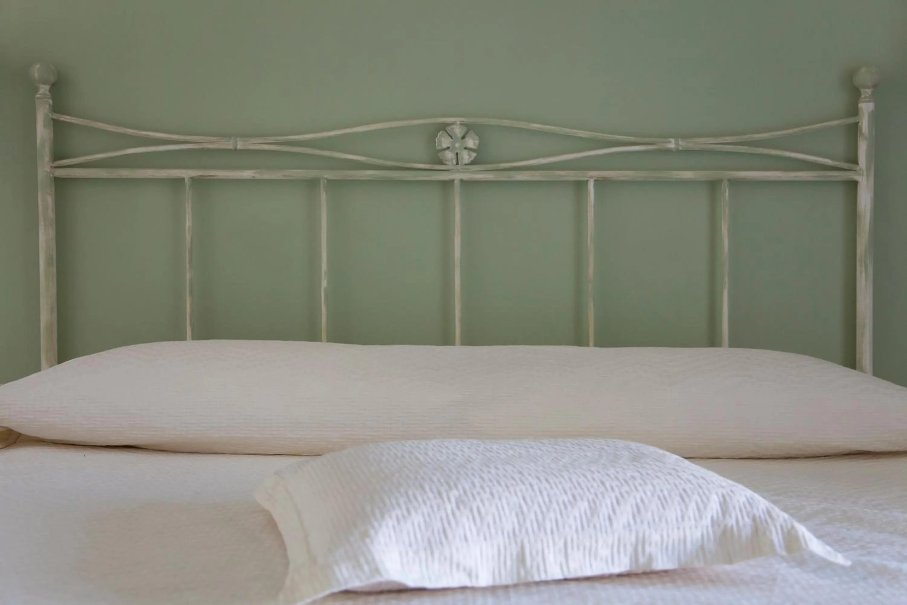 Decorative detail, Bed in Hotel Residence Mendolita