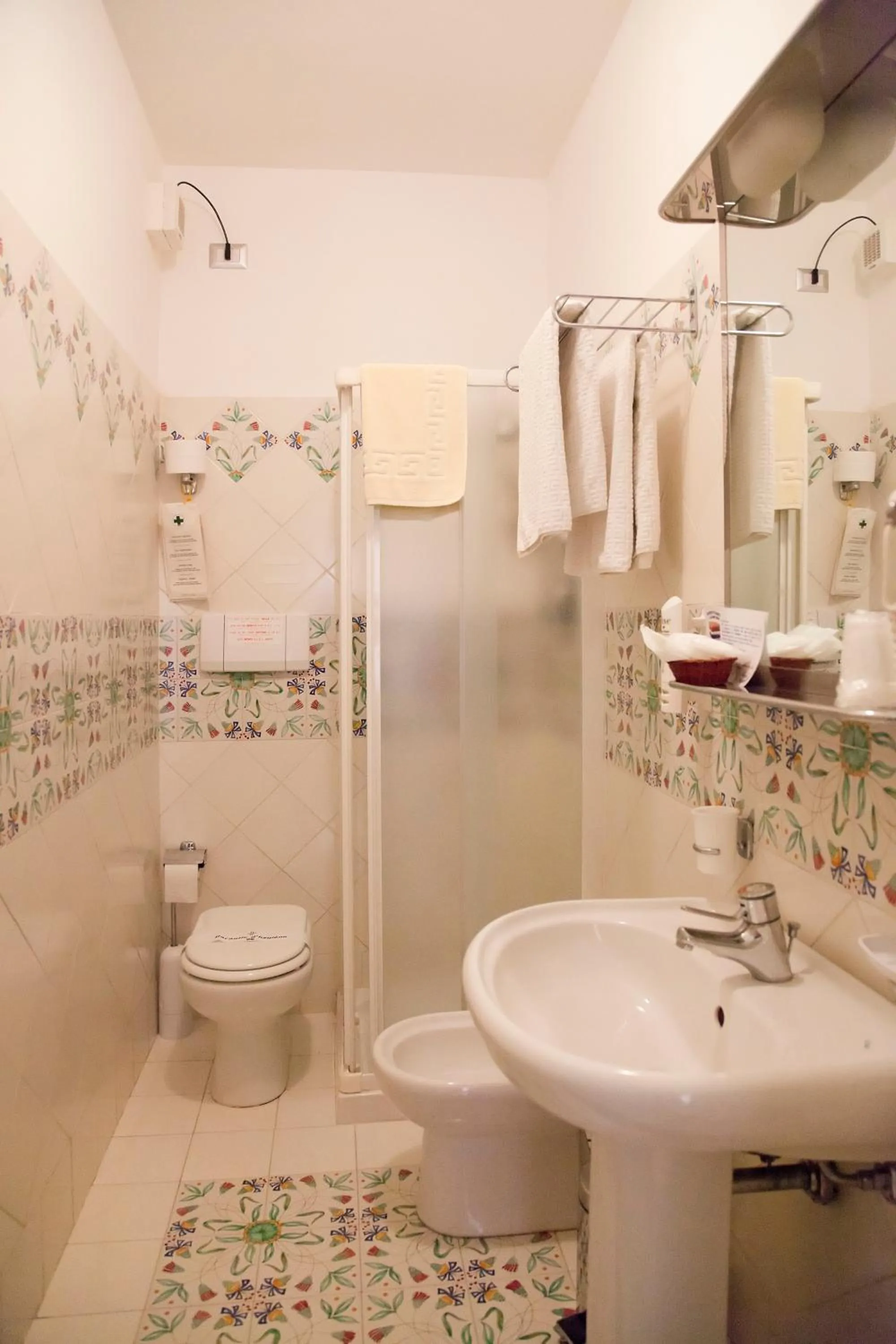 Bathroom in Hotel Residence Mendolita