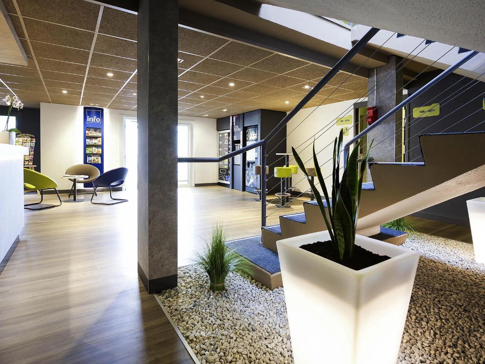 Property building in ibis Budget Pau Est