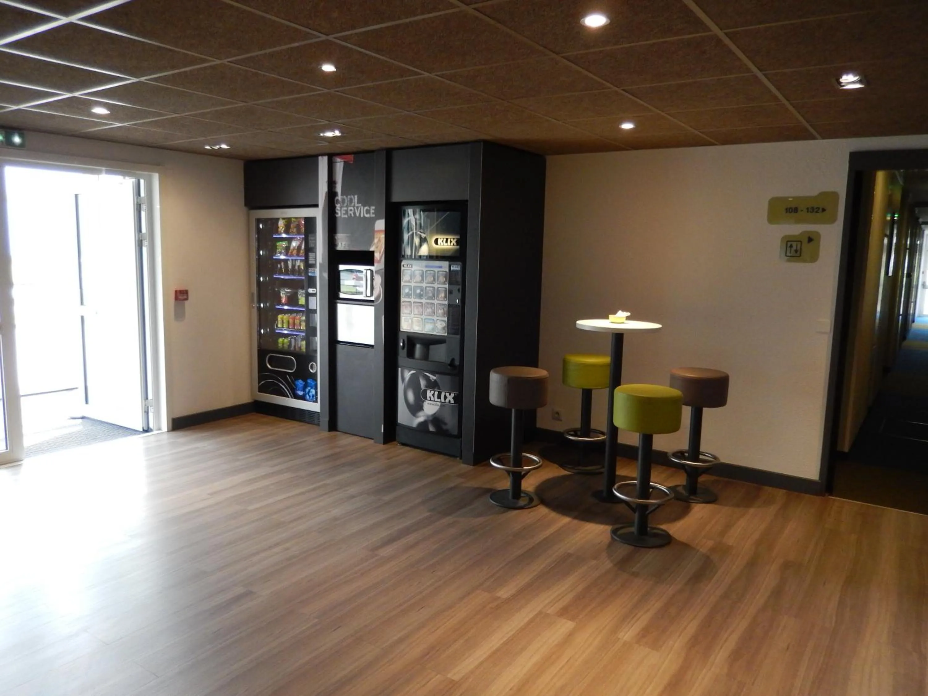 Lobby or reception in ibis Budget Pau Est