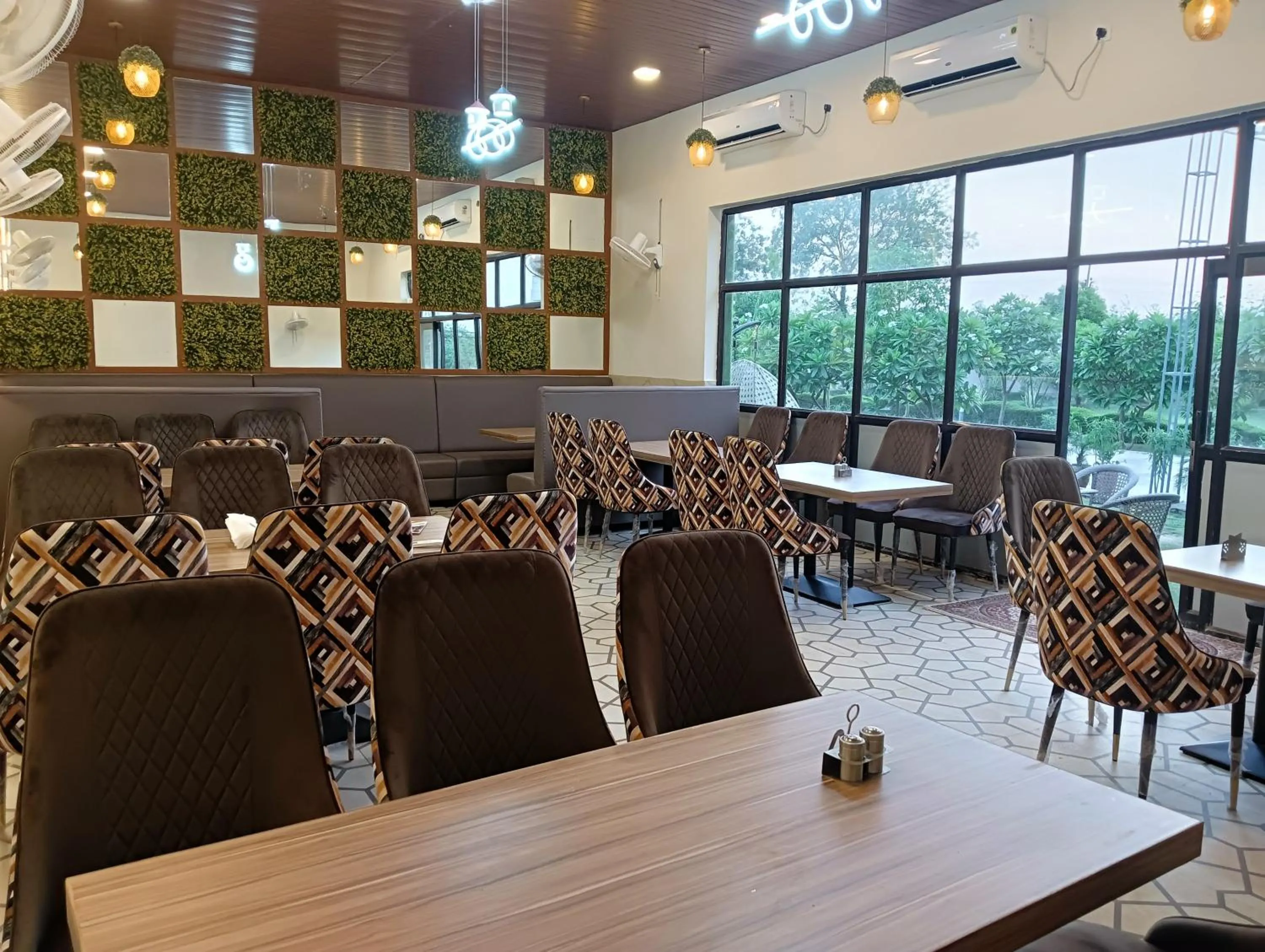 Restaurant/places to eat in The Govindam Resort