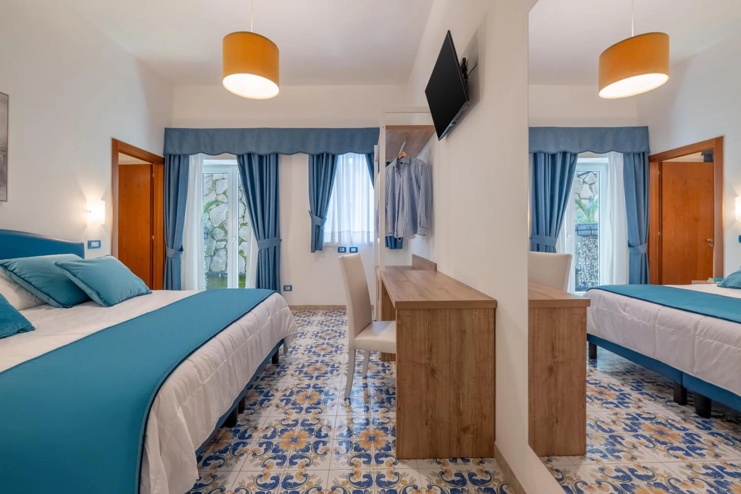 Bedroom, Bed in Hotel Britannia