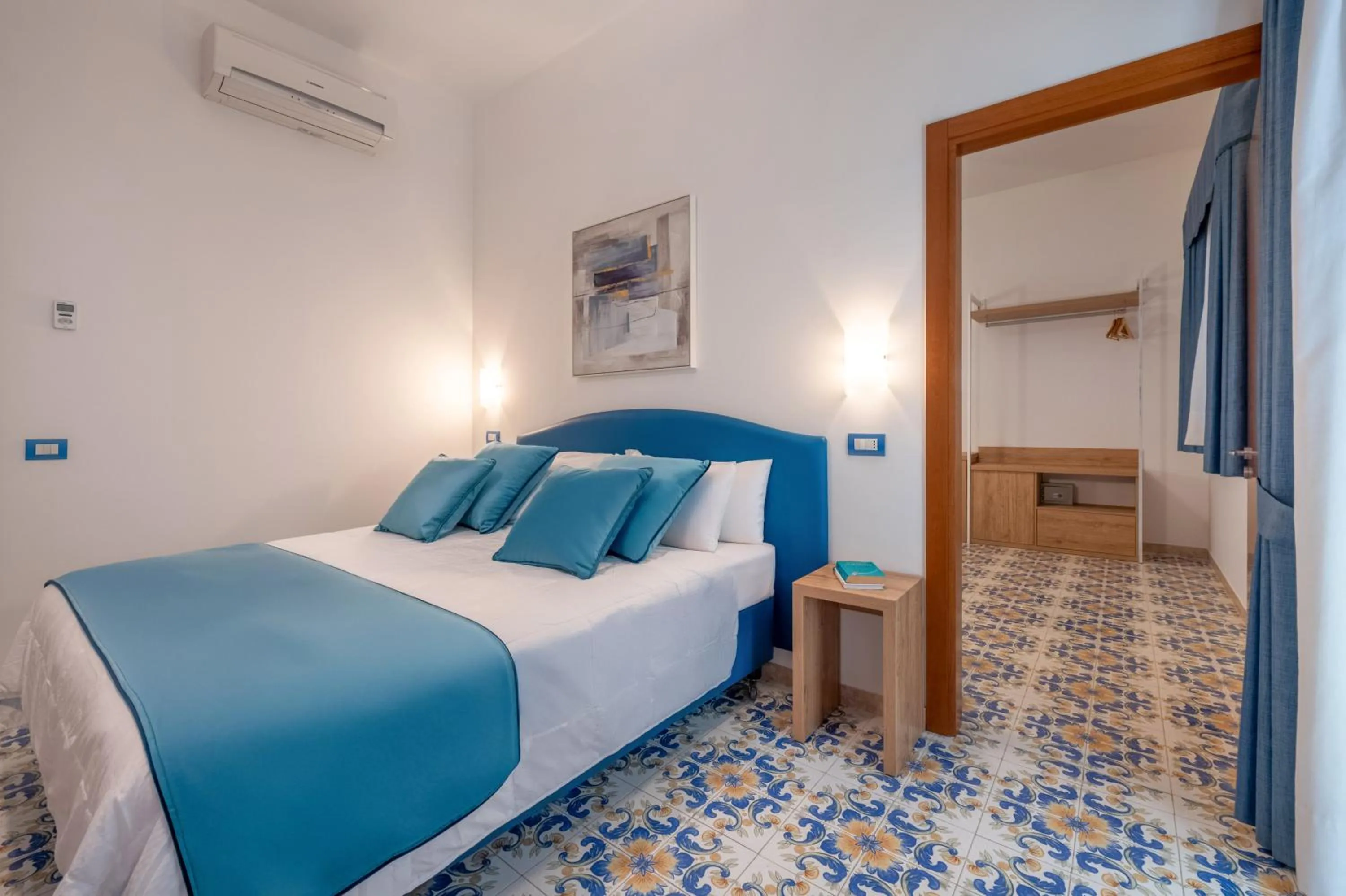 Bedroom, Bed in Hotel Britannia