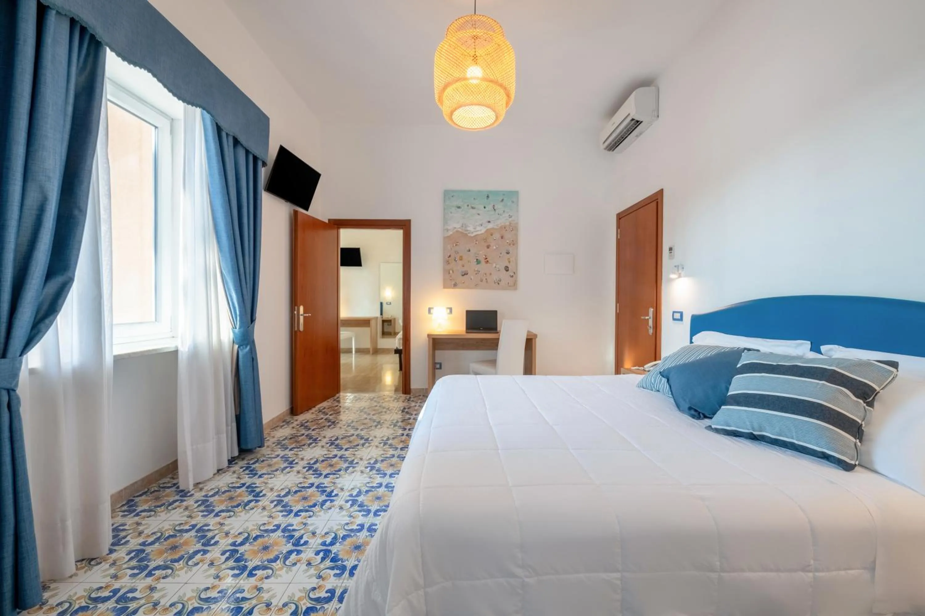 Bedroom, Bed in Hotel Britannia