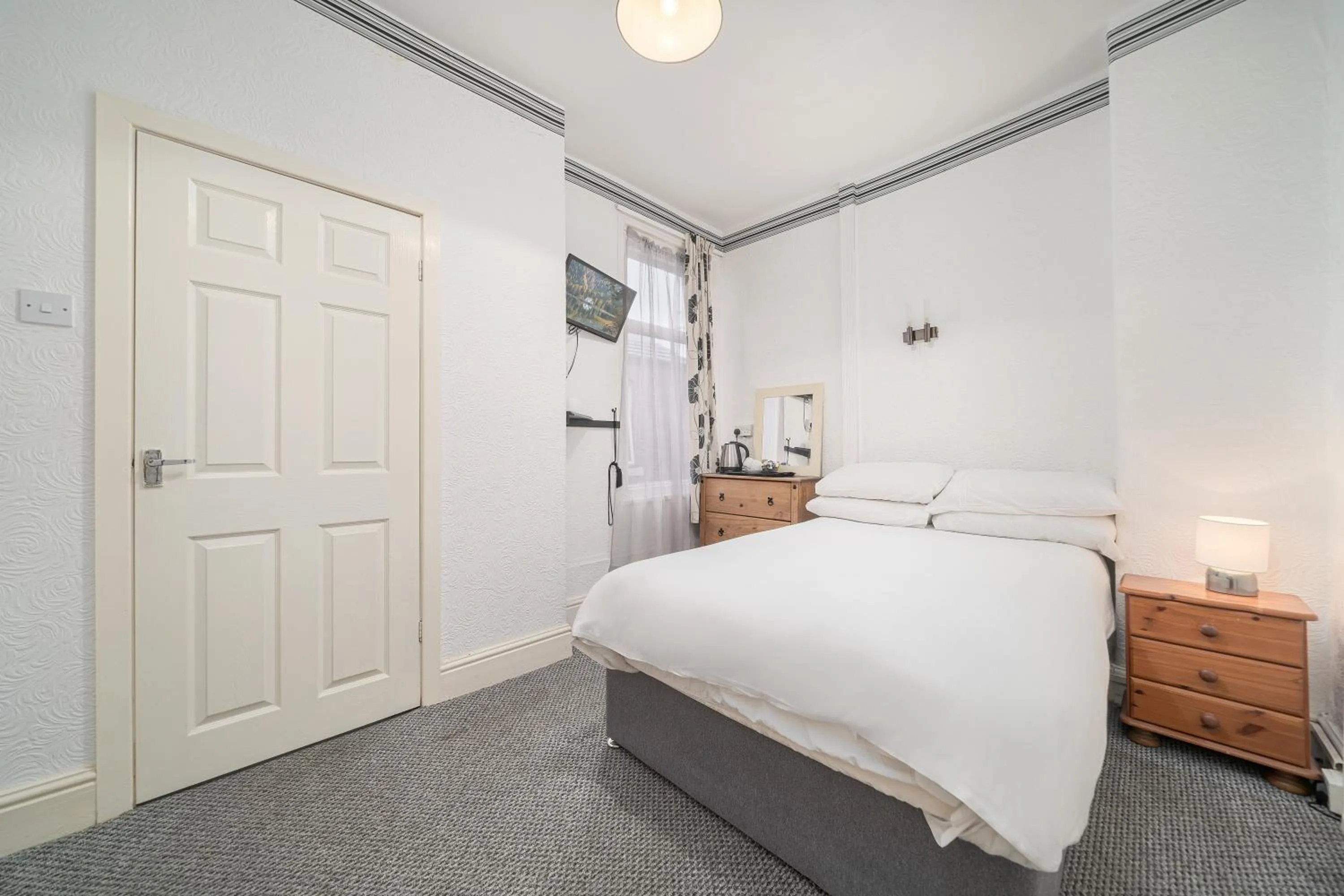 Bed in Deneside Guest House