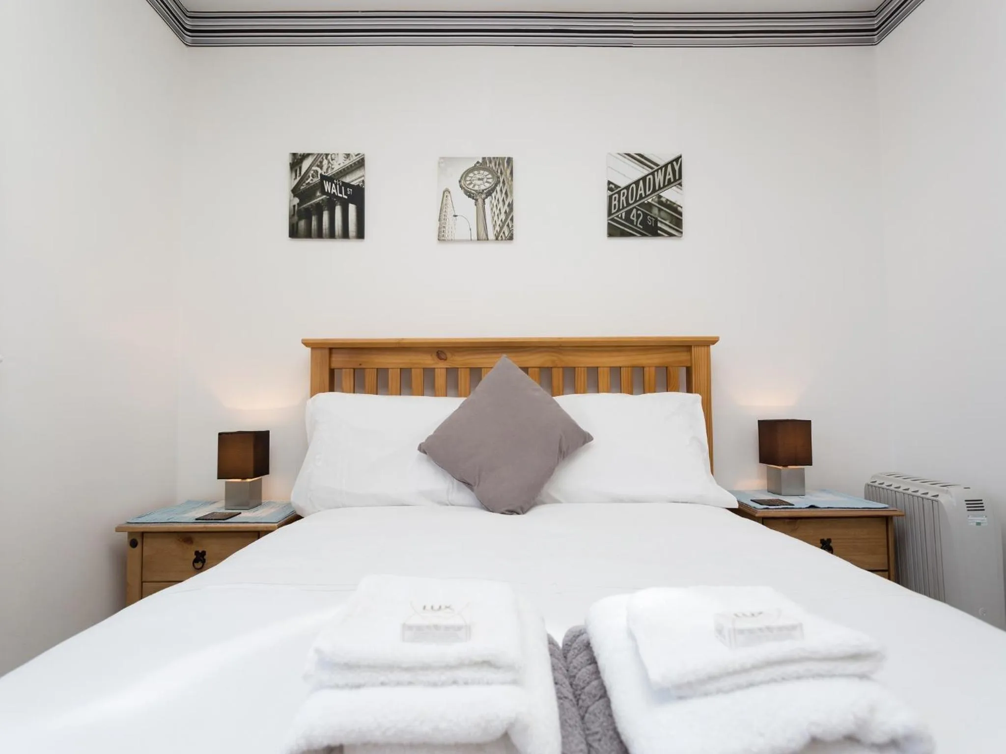 Photo of the whole room, Bed in Deneside Guest House