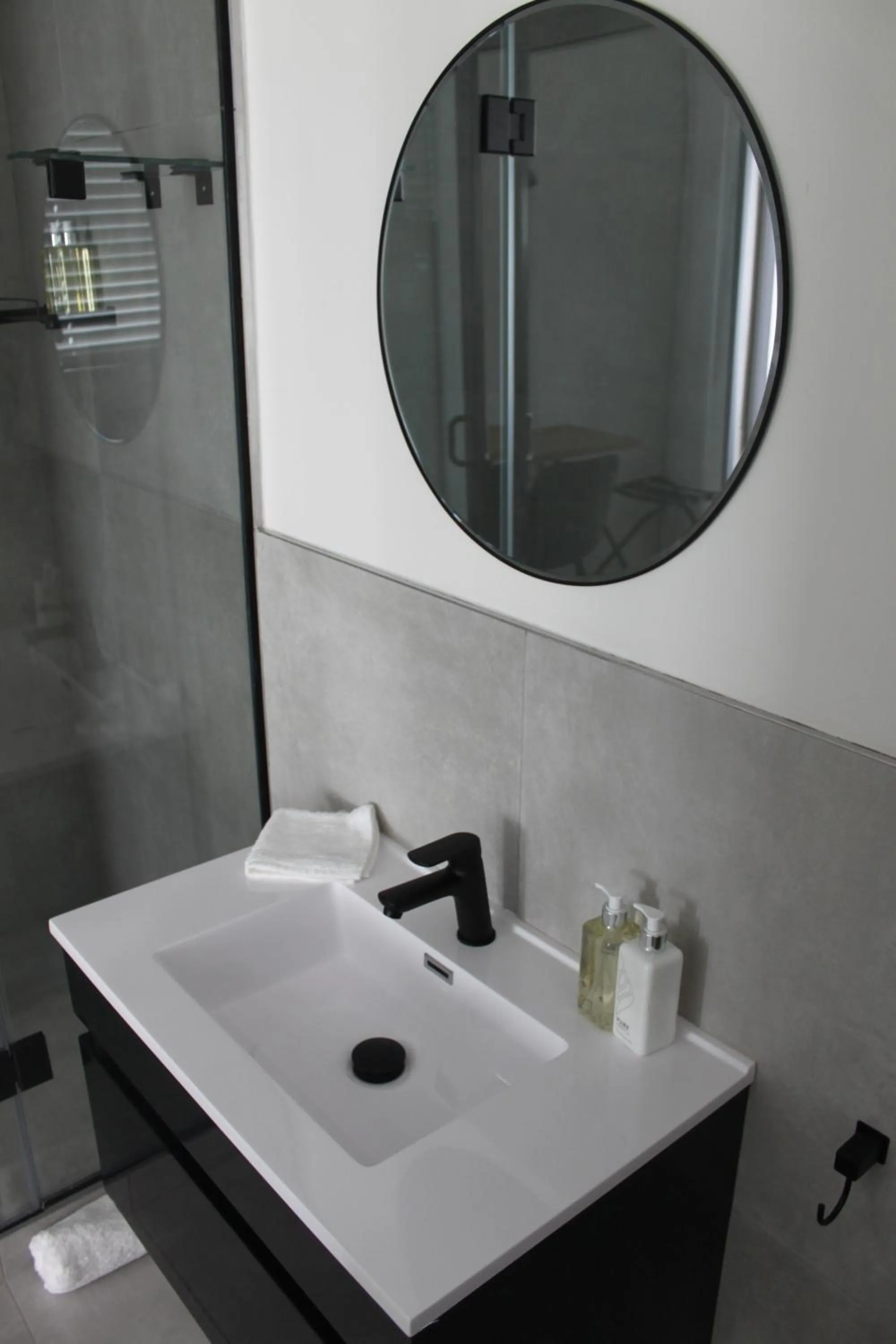 Bathroom in The Executive Bed and Breakfast