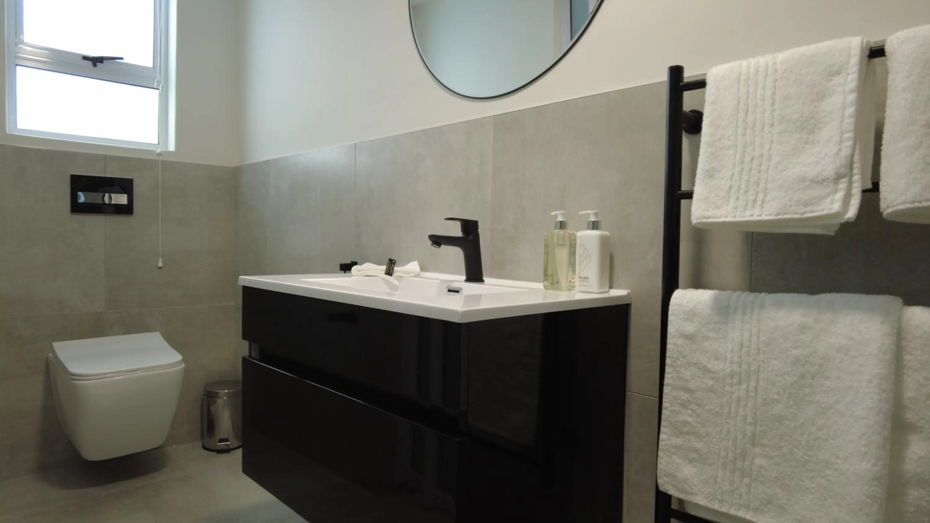 Bathroom in The Executive Bed and Breakfast