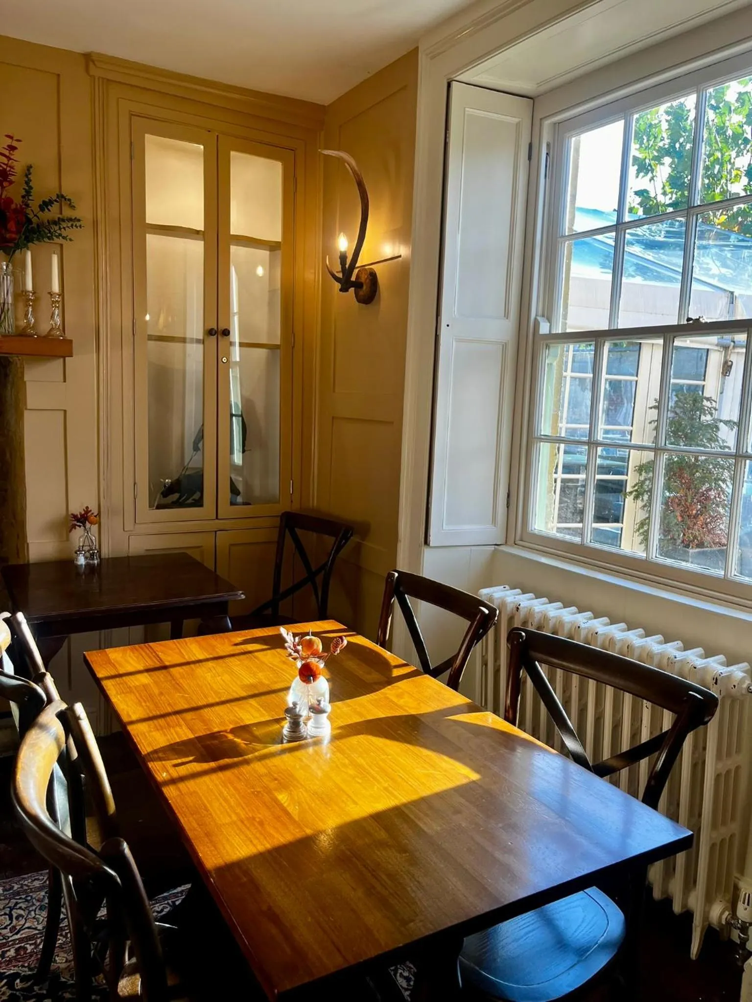 Restaurant/places to eat in The Seagrave Arms