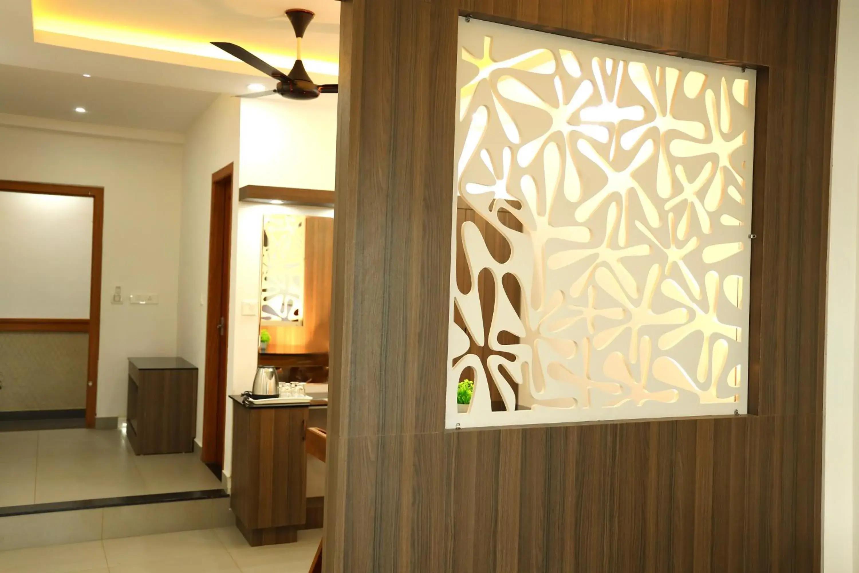 Large Double Room in Green Valley Residency Large Double Room in Green Valley Residency