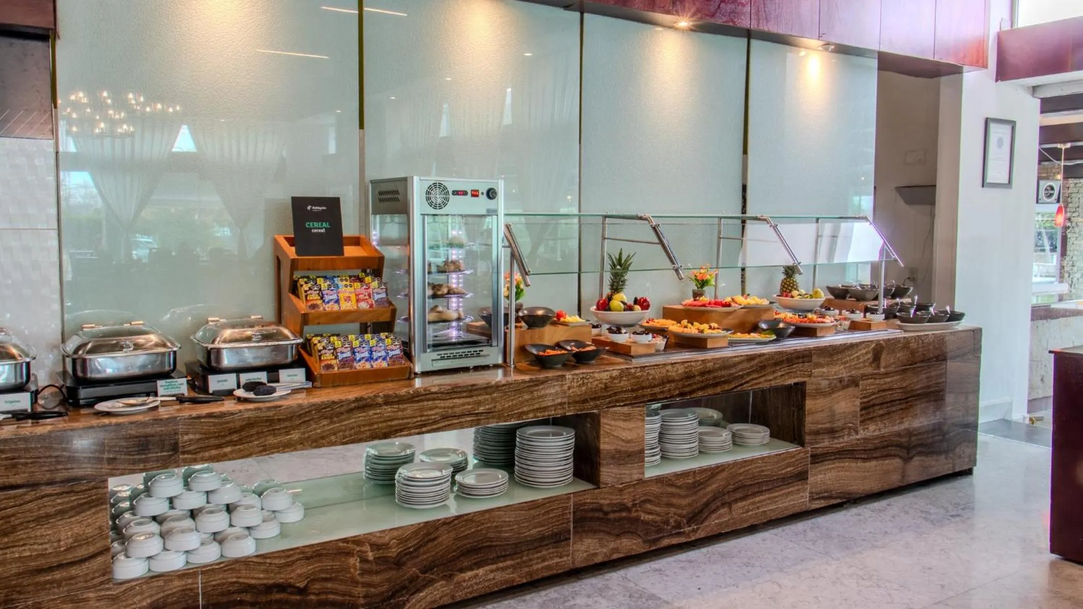 Restaurant/places to eat in Holiday Inn Queretaro Zona Krystal by IHG