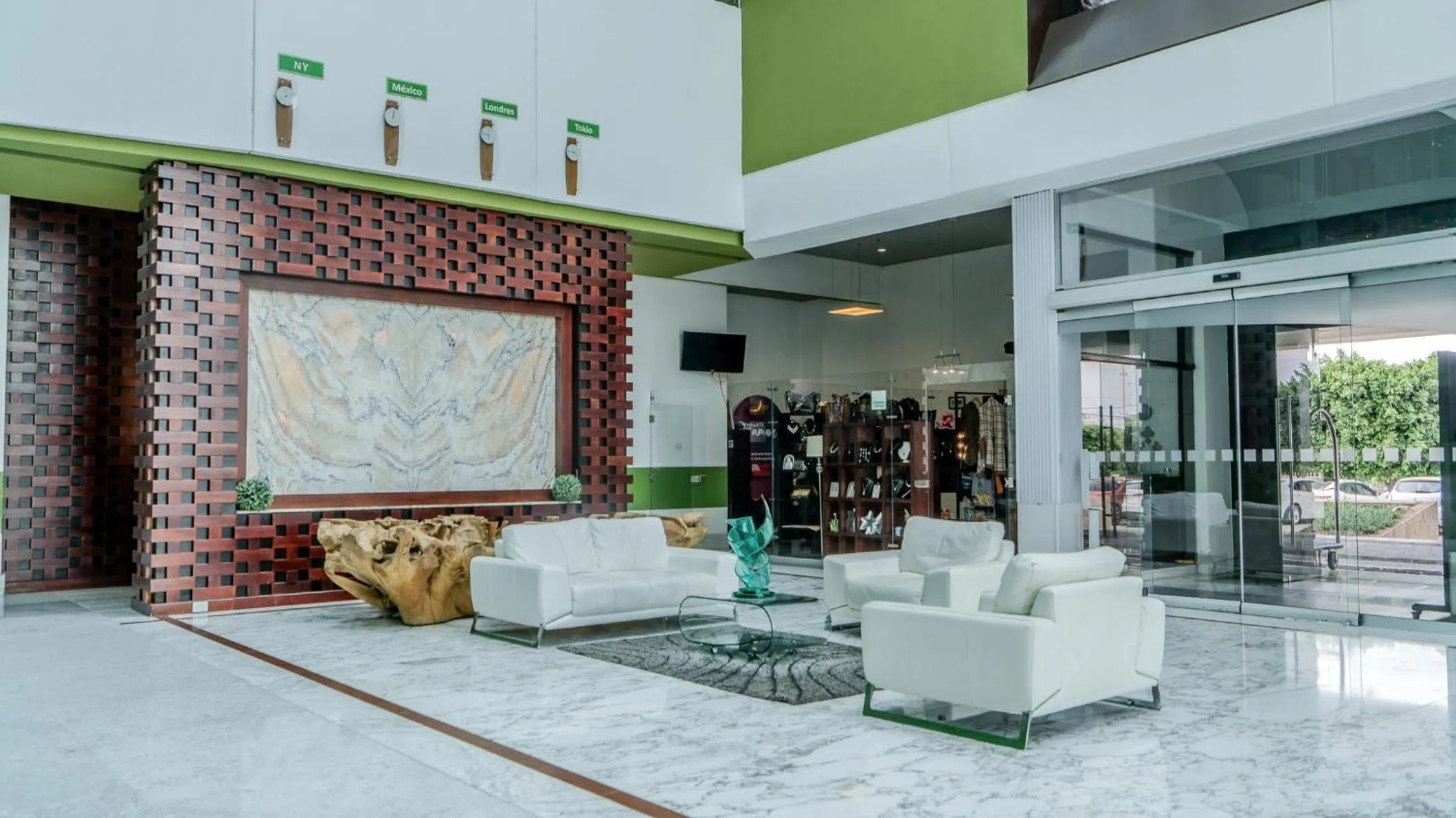 Property building in Holiday Inn Queretaro Zona Krystal by IHG