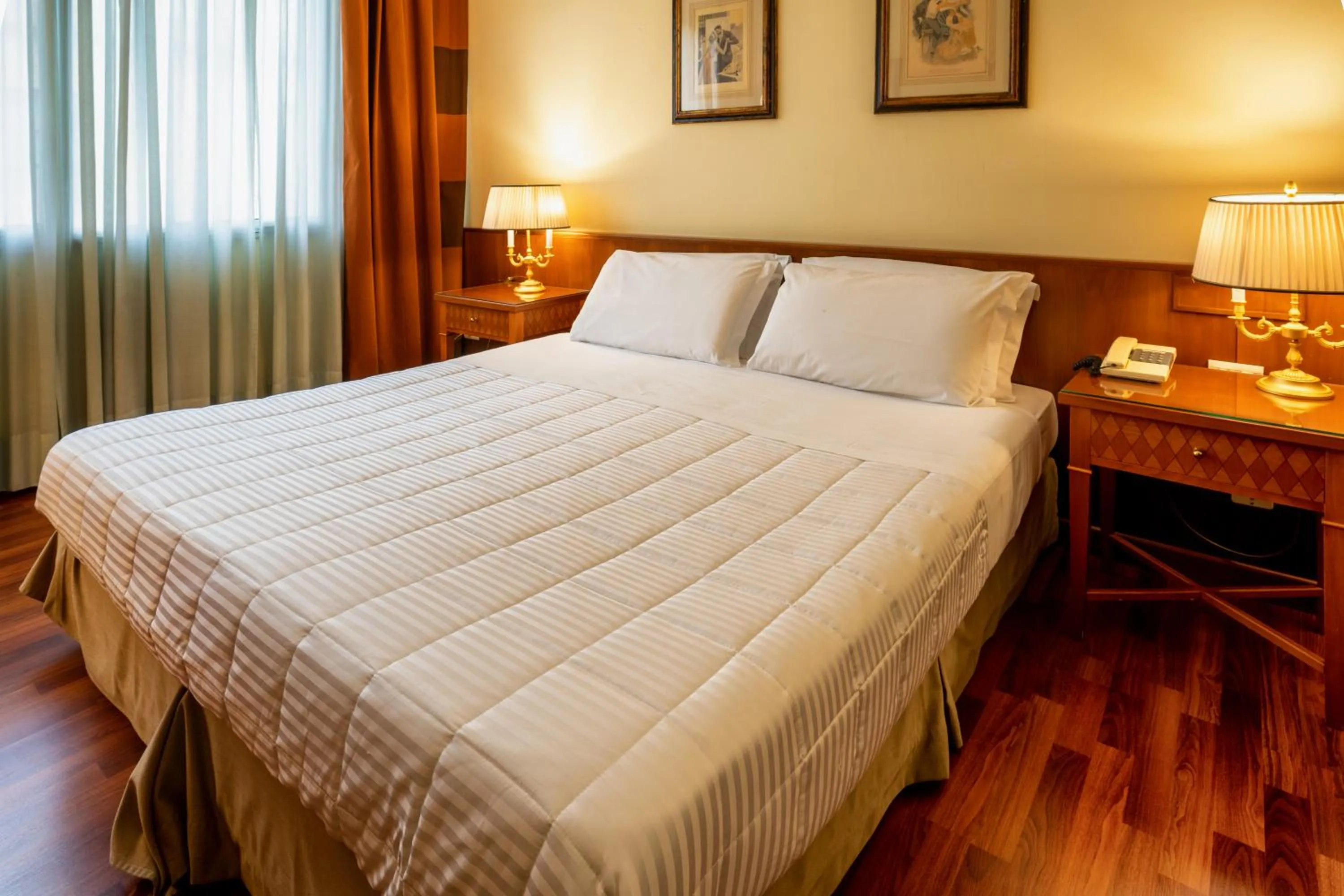 Bed in Hotel Royal Palace