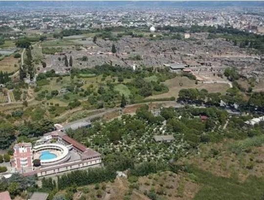Bird's eye view in Villa Dei Misteri