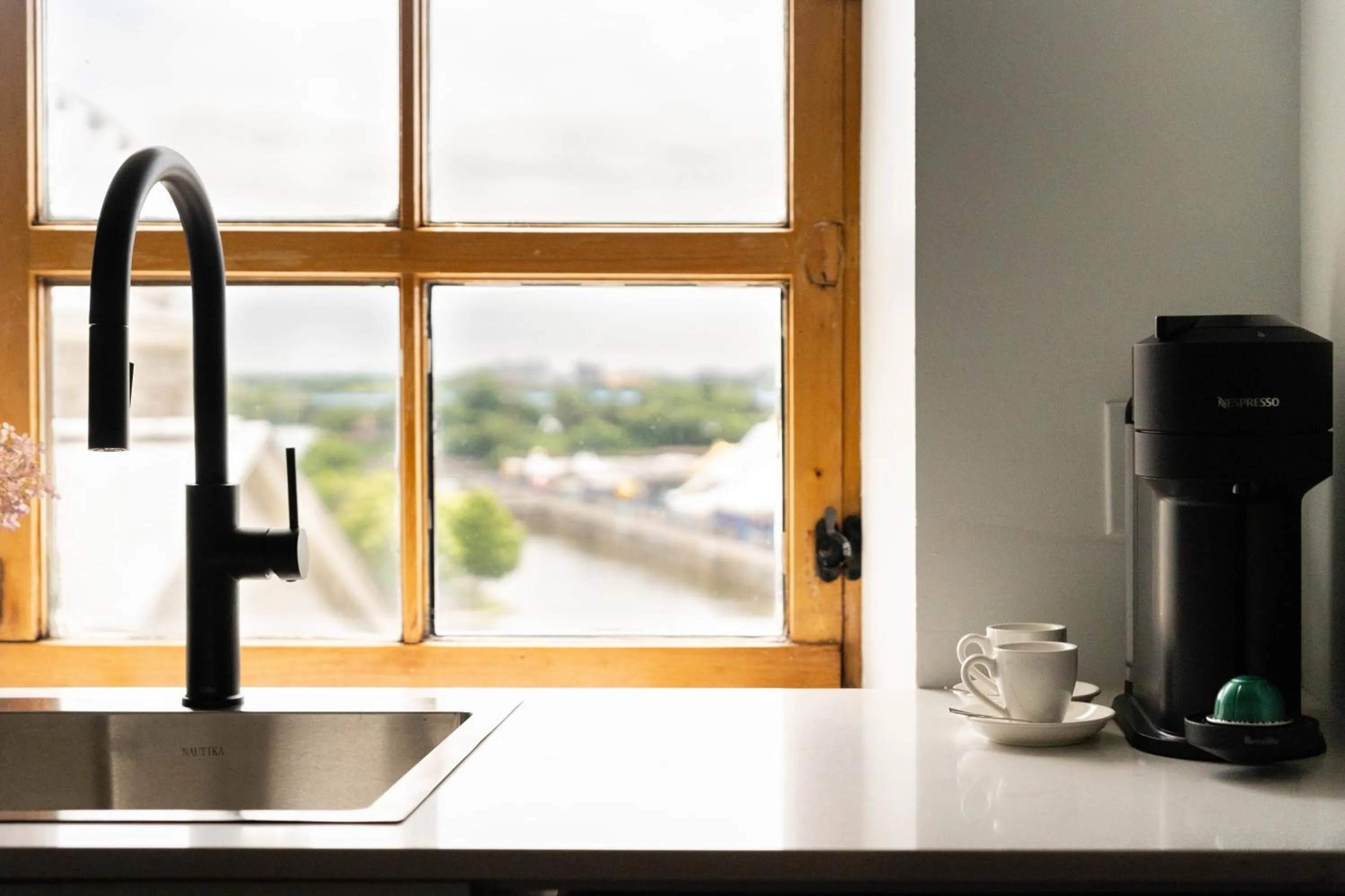 Coffee/tea facilities in Maison Rasco by Luxury In Transit