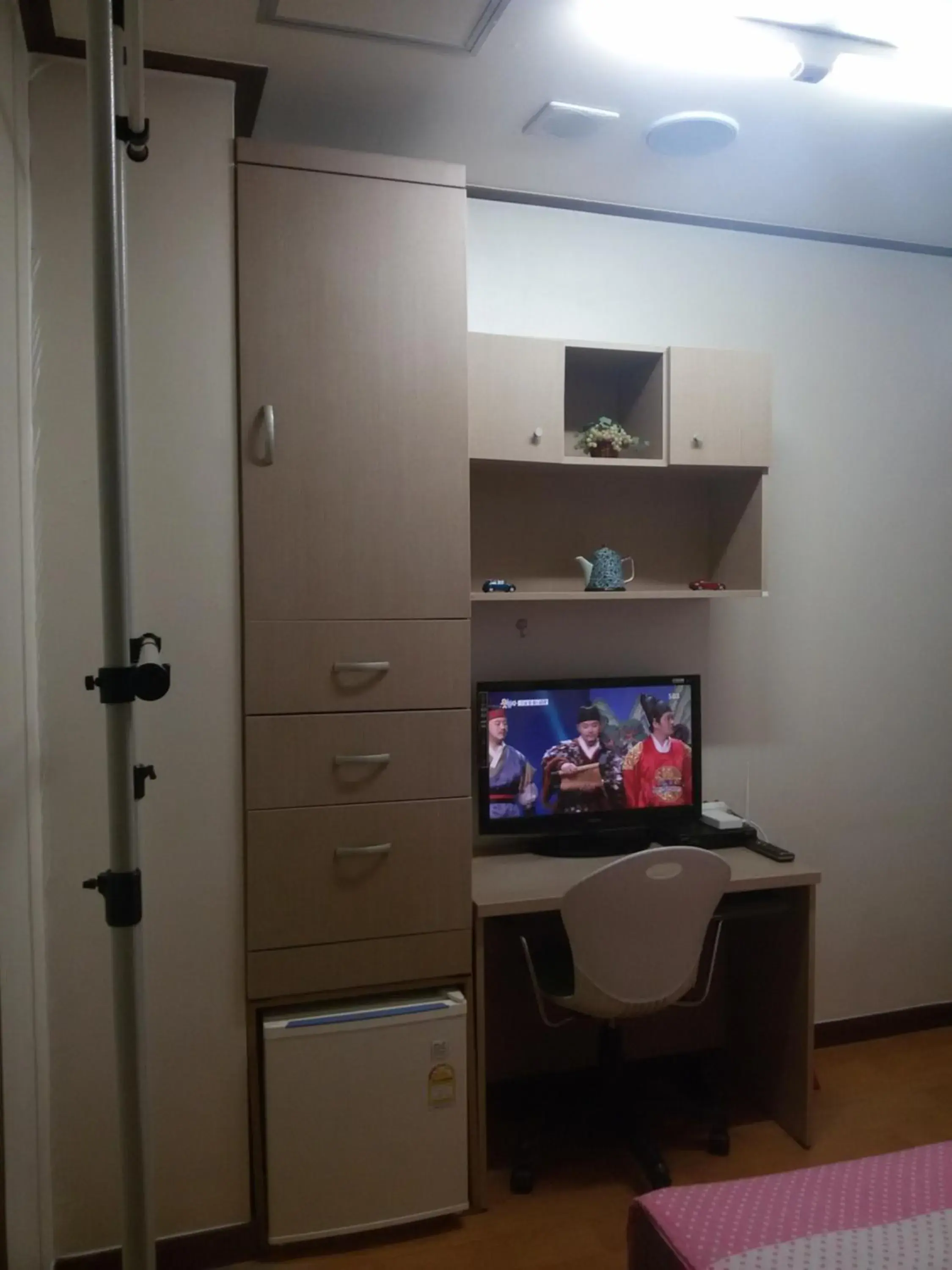 Standard Single Room in 아이원리빙텔 Standard Single Room in 아이원리빙텔