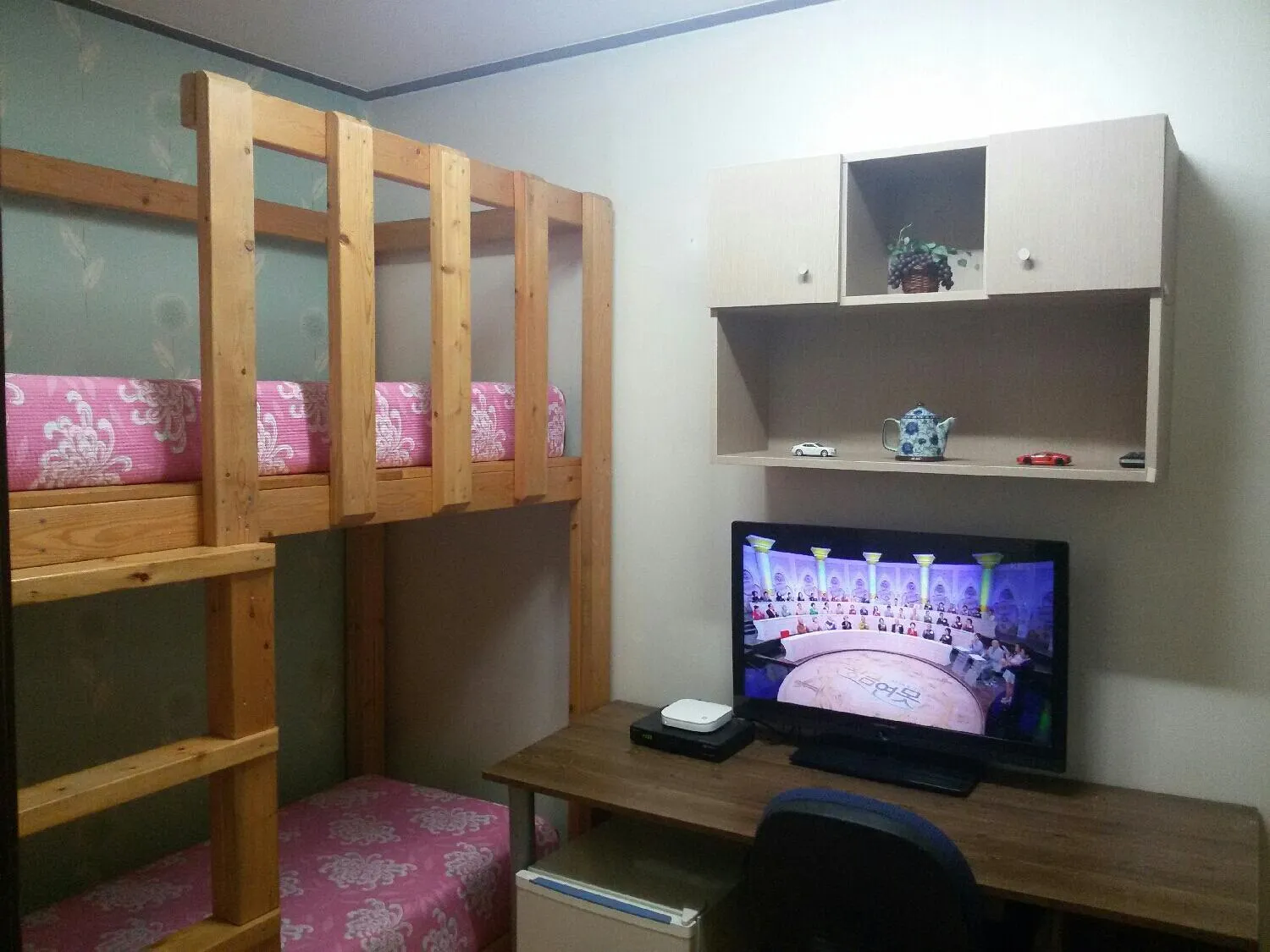 Bed in 아이원리빙텔