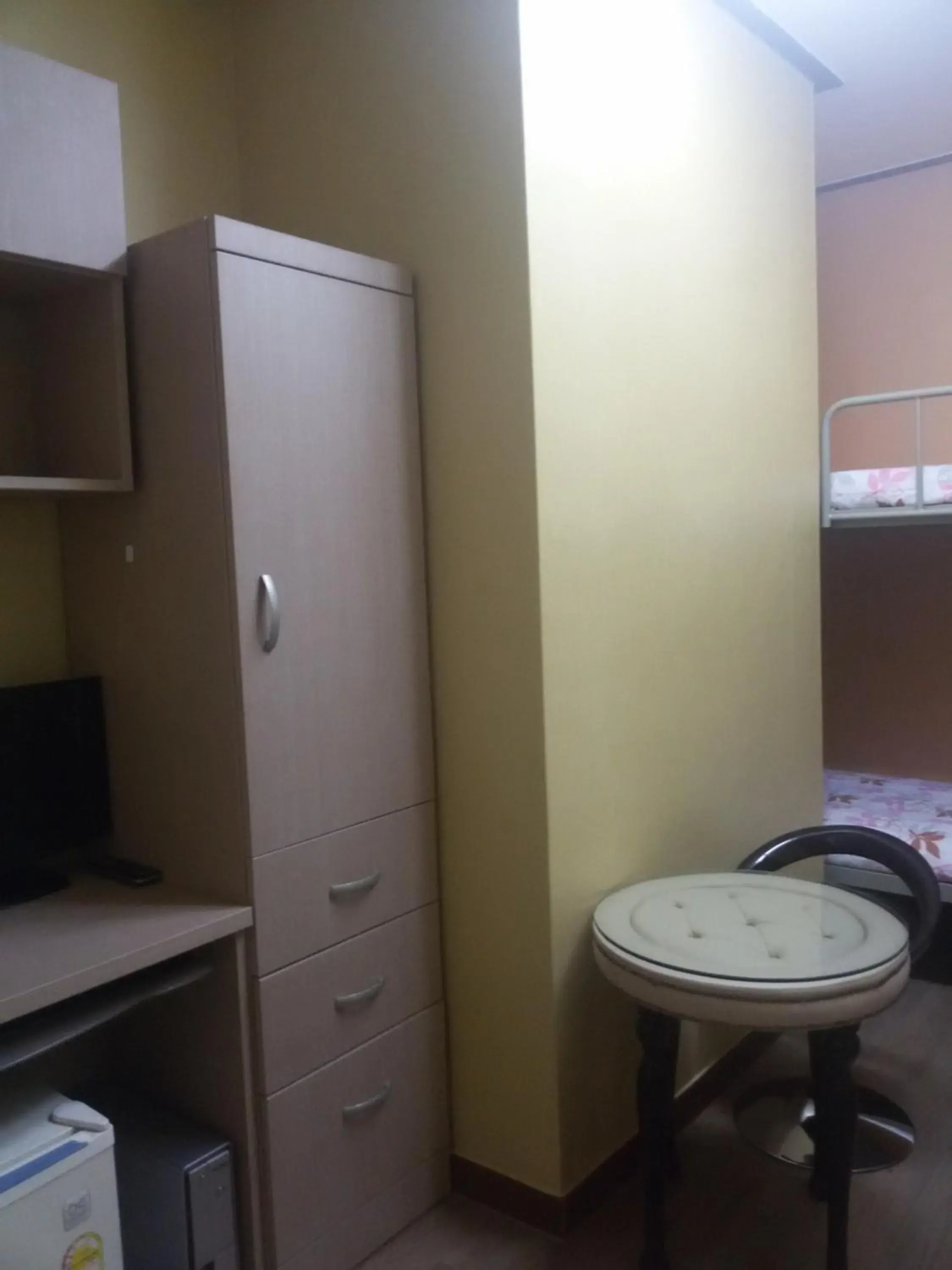 Small Double Room in 아이원리빙텔 Small Double Room in 아이원리빙텔