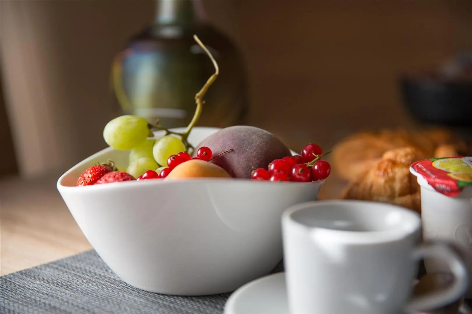 Italian breakfast in B&B All'Ombra di San Pietro