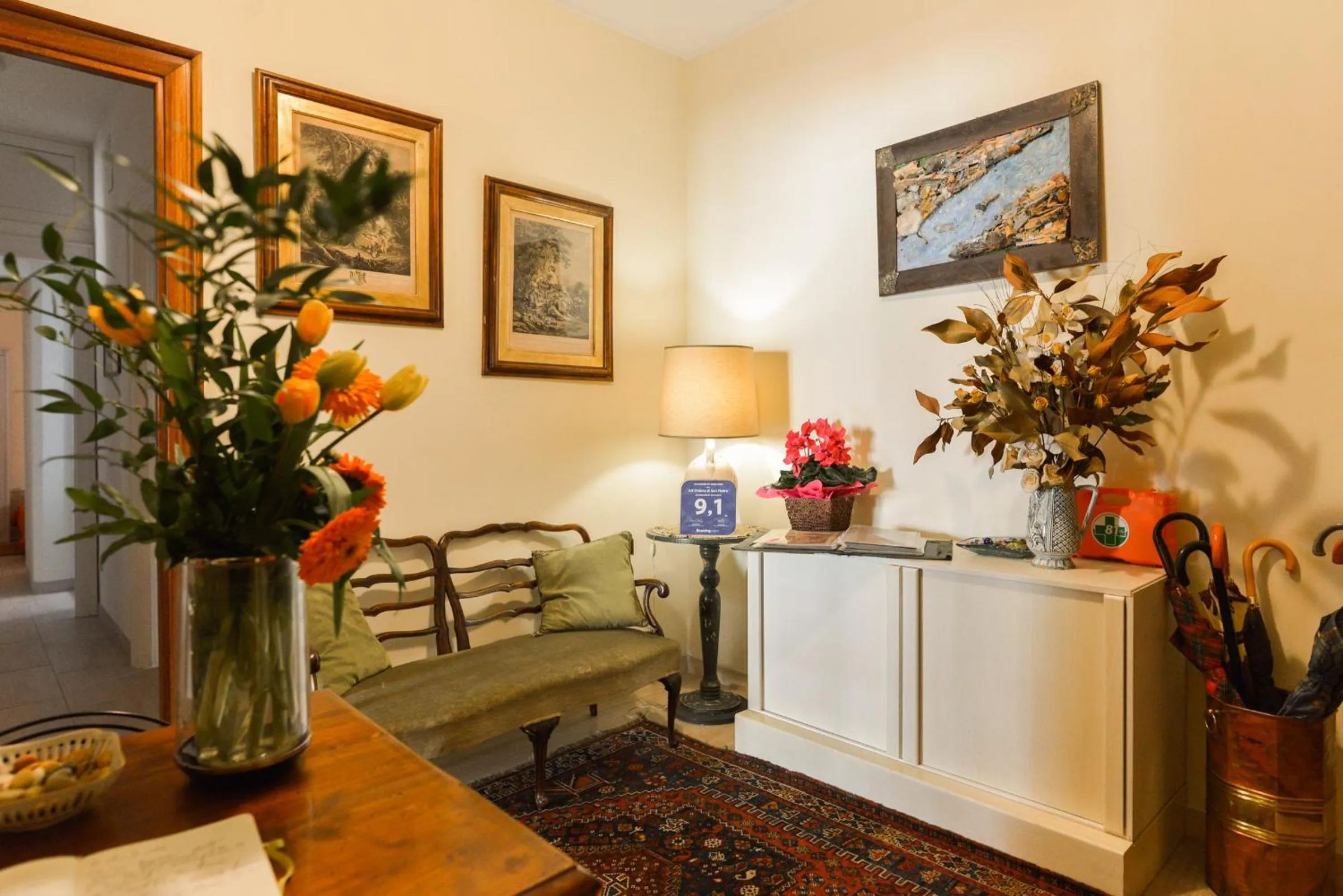 Communal lounge/ TV room in B&B All'Ombra di San Pietro