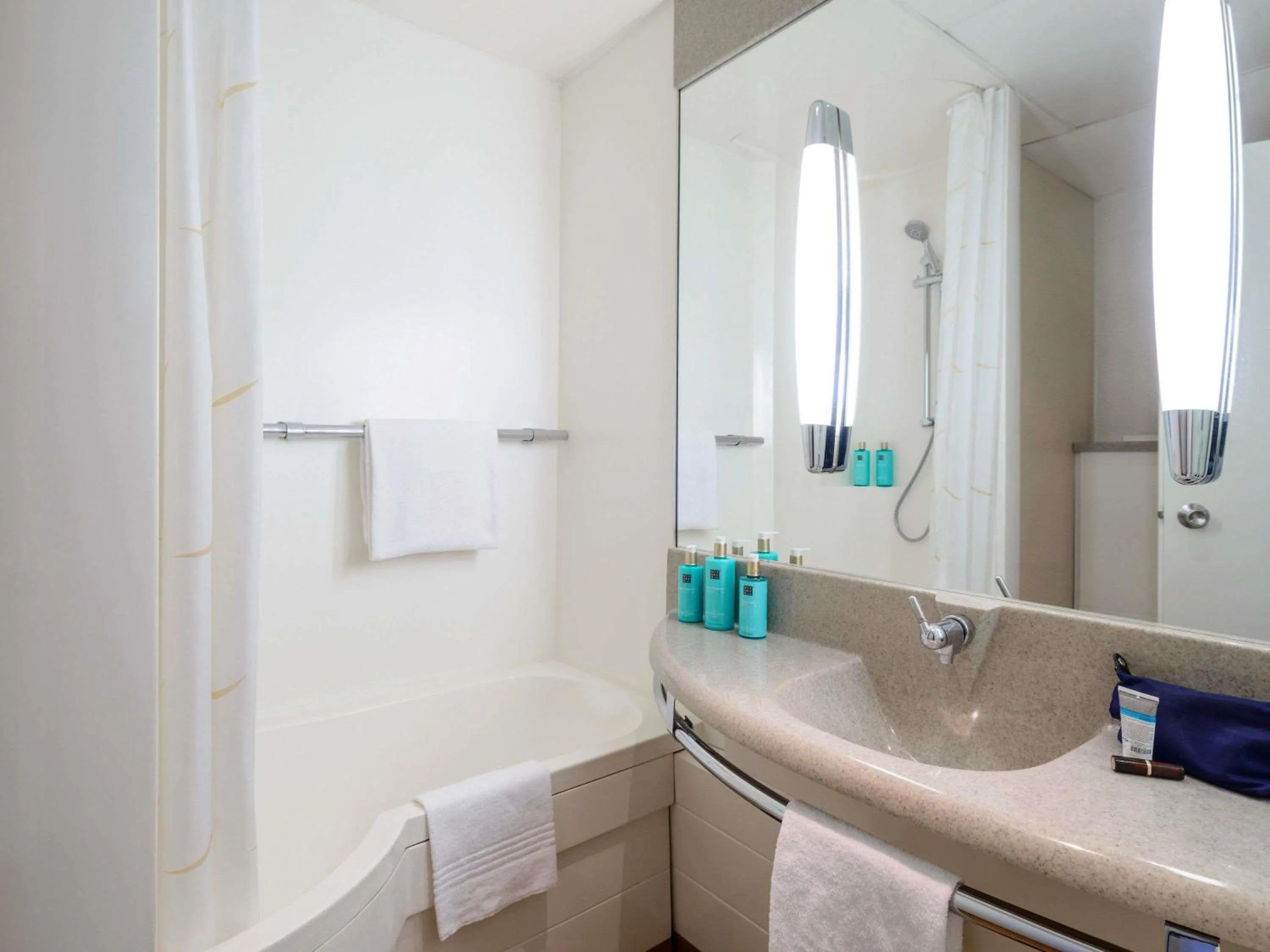 Bedroom in Novotel Torino Corso Giulio Cesare