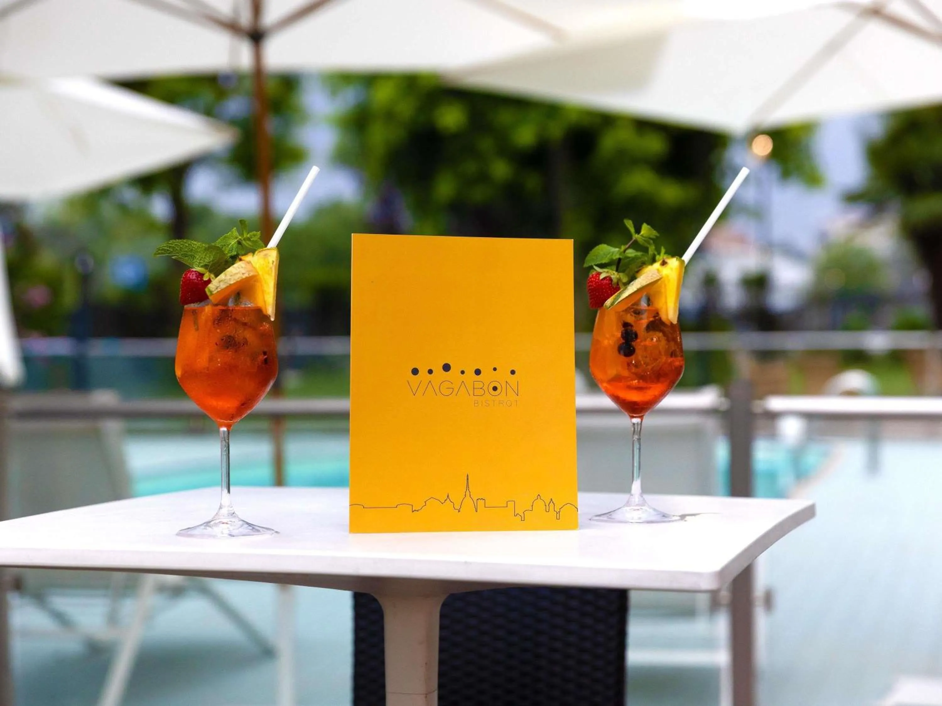 Lounge or bar in Novotel Torino Corso Giulio Cesare