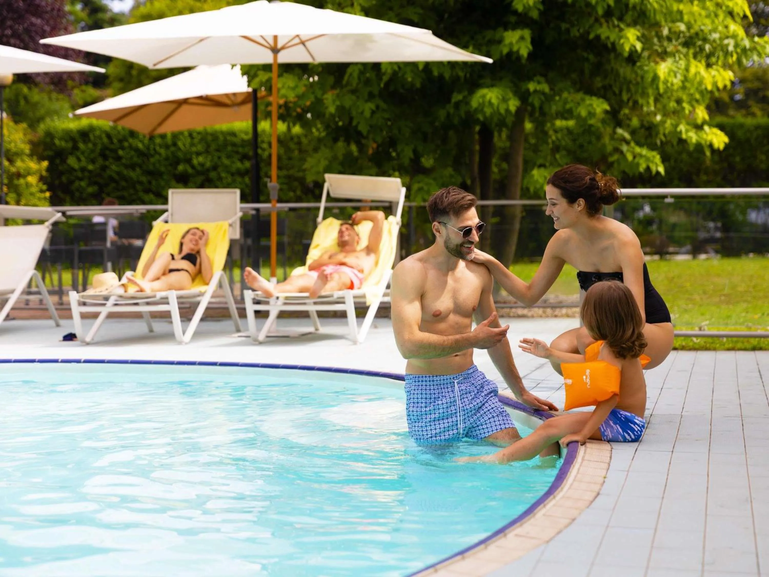Pool view in Novotel Torino Corso Giulio Cesare