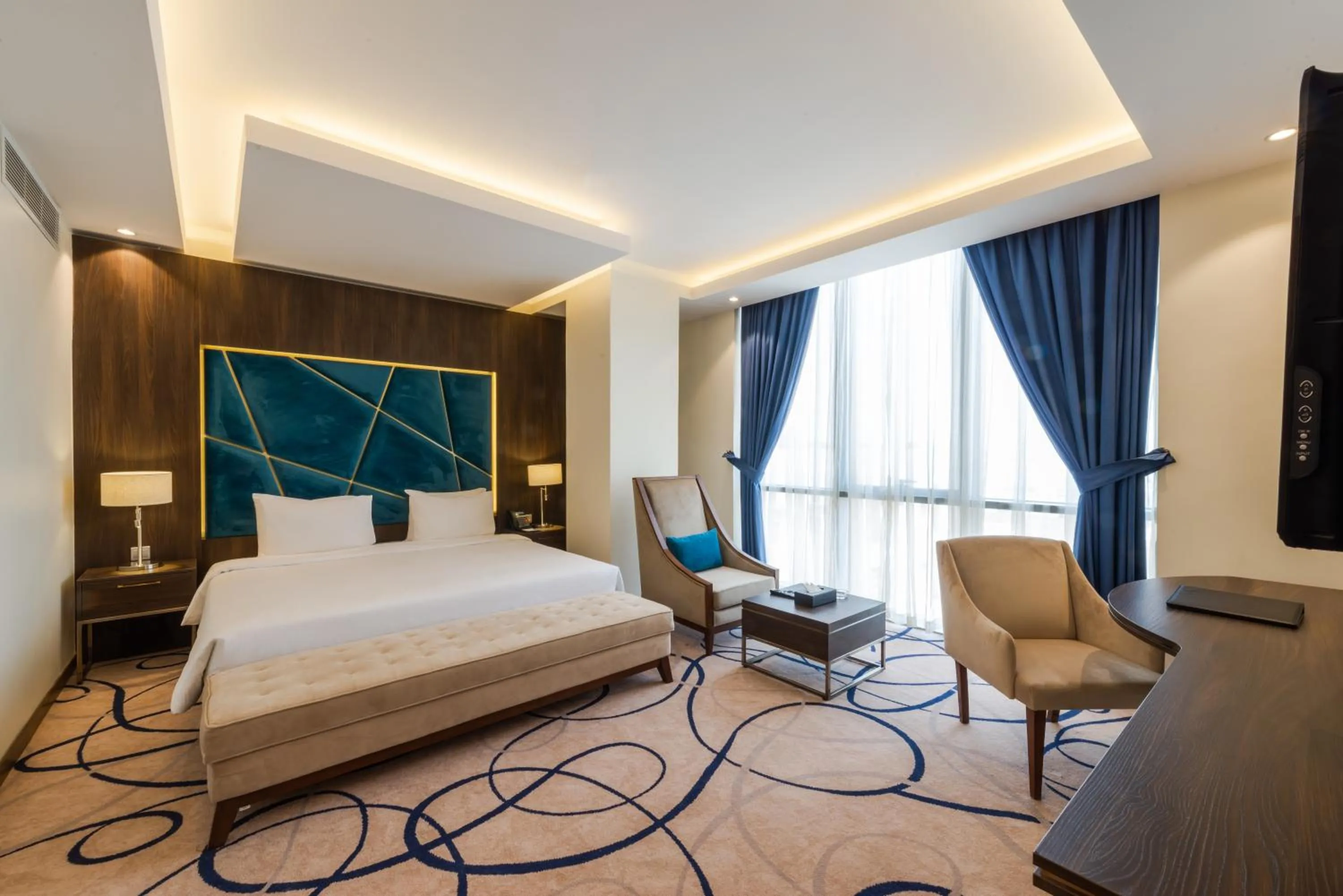 Bedroom, Bed in Warwick Riyadh Al Wezarat