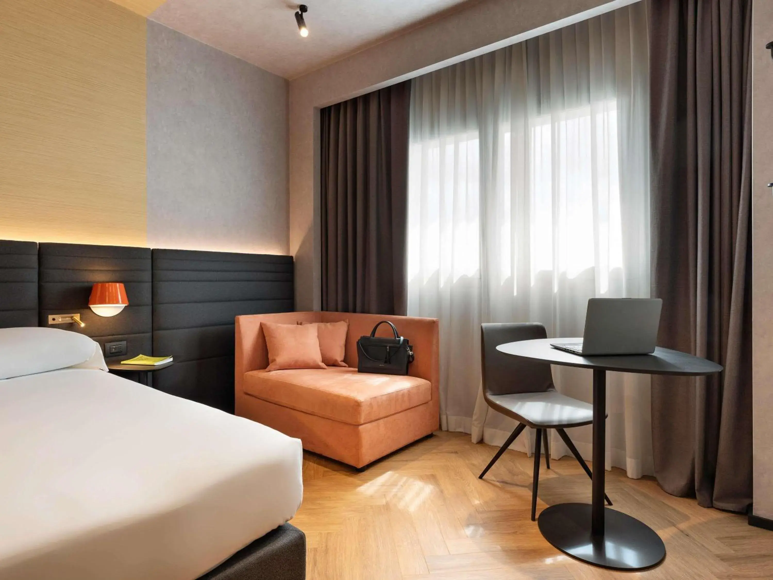 Superior Double Room - single occupancy in Novotel Caserta Sud Superior Double Room - single occupancy in Novotel Caserta Sud