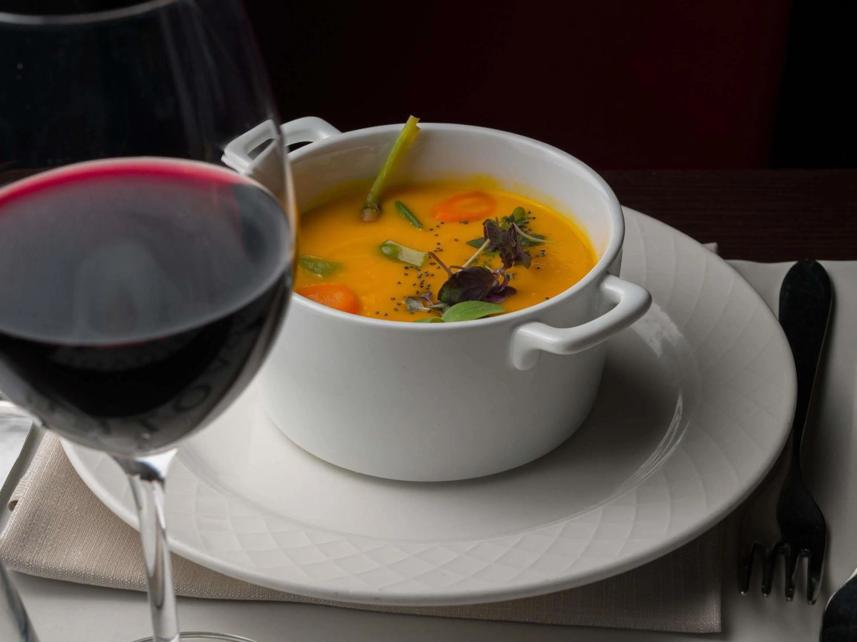 Restaurant/places to eat in Novotel Caserta Sud