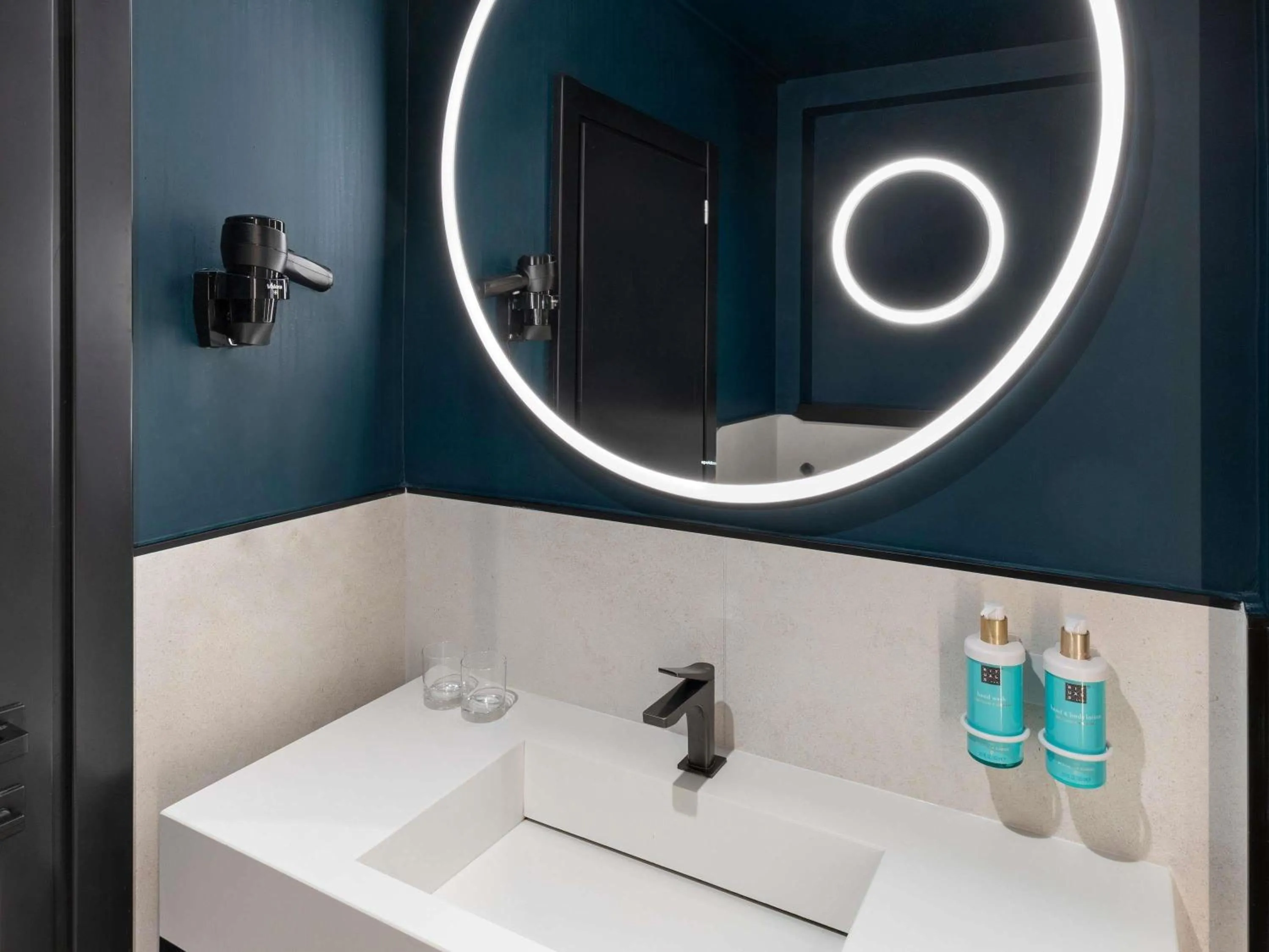 Bedroom in Novotel Caserta Sud