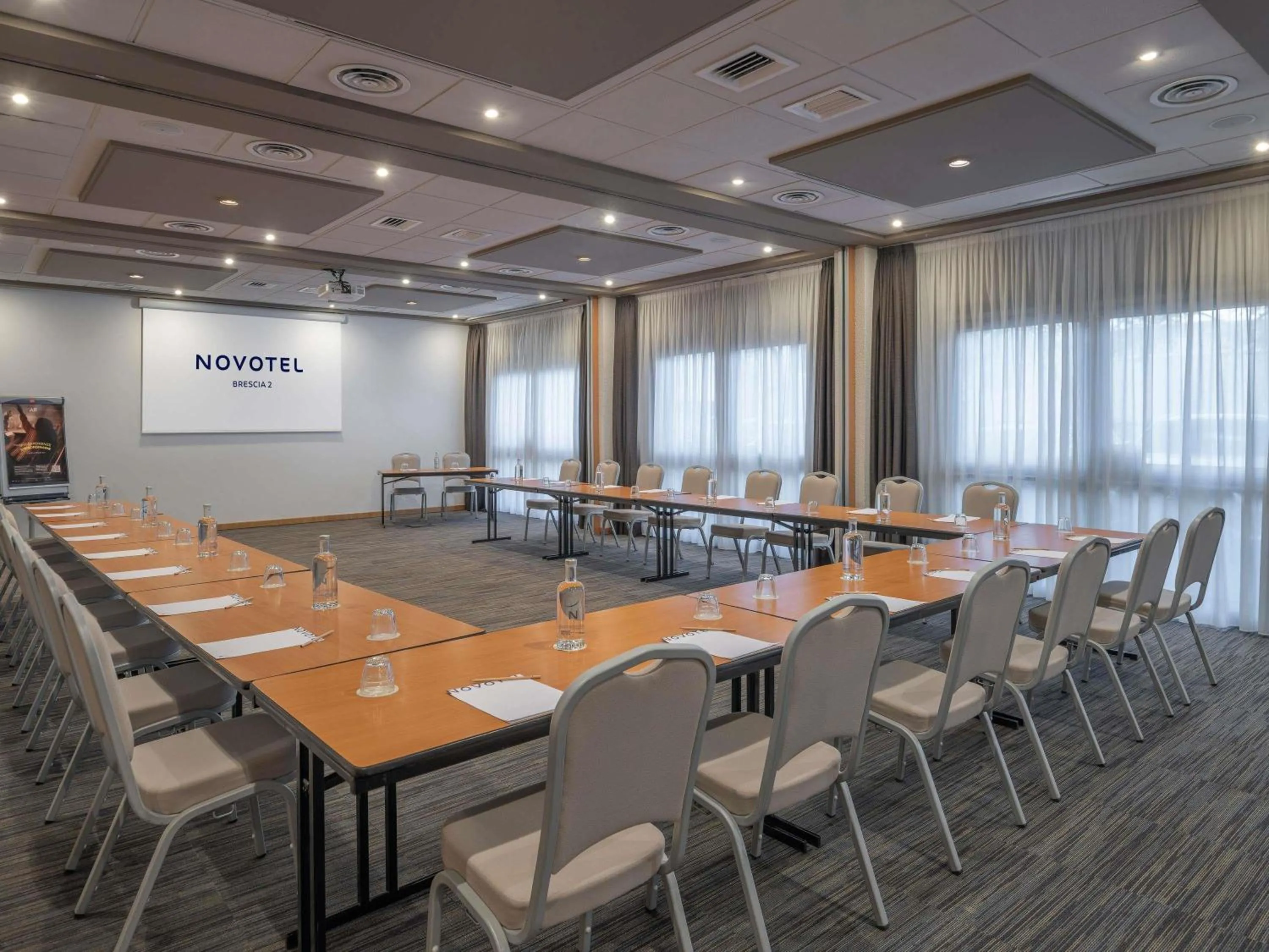 Meeting/conference room in Novotel Brescia Due