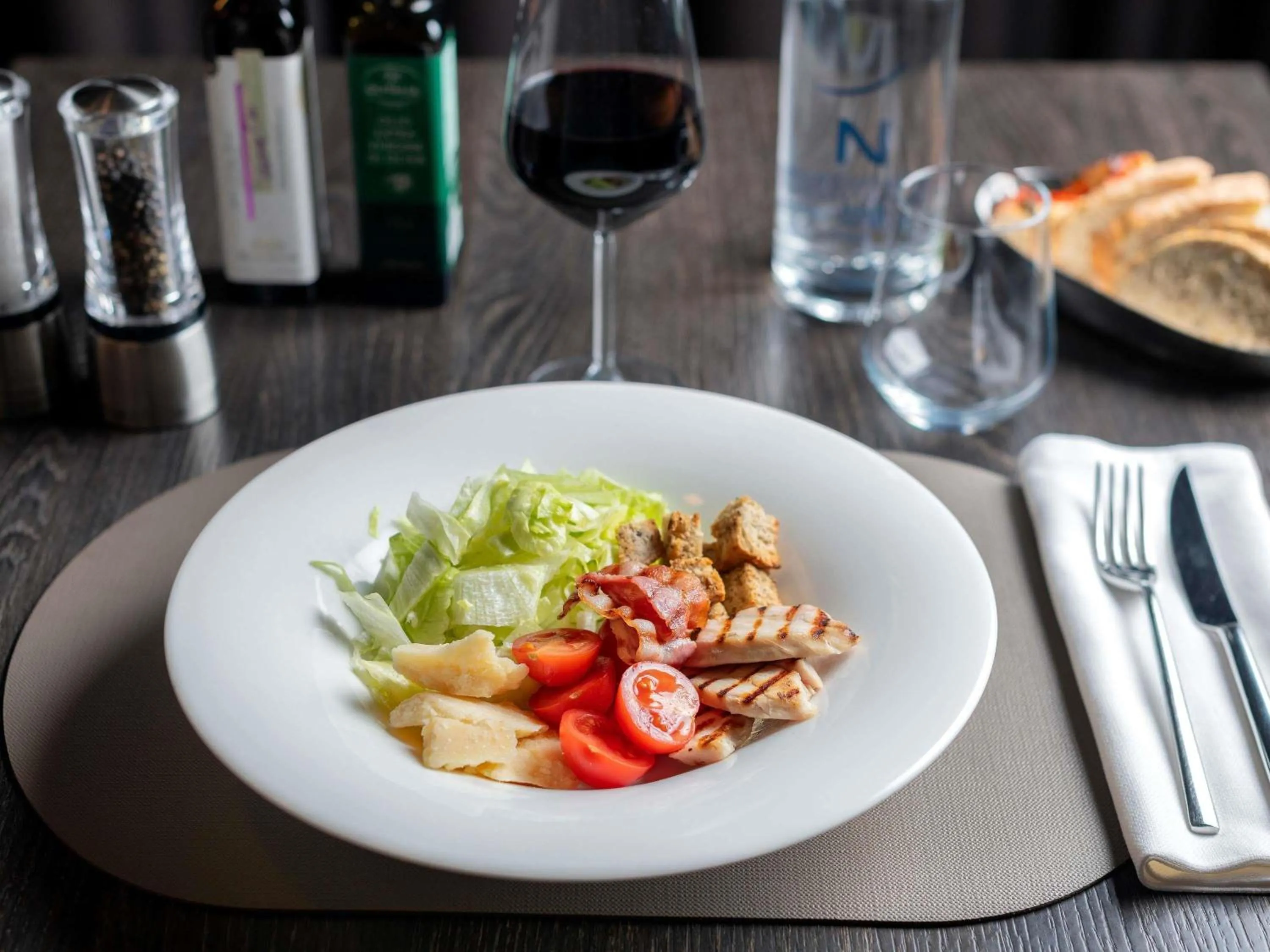 Restaurant/places to eat in Novotel Brescia Due