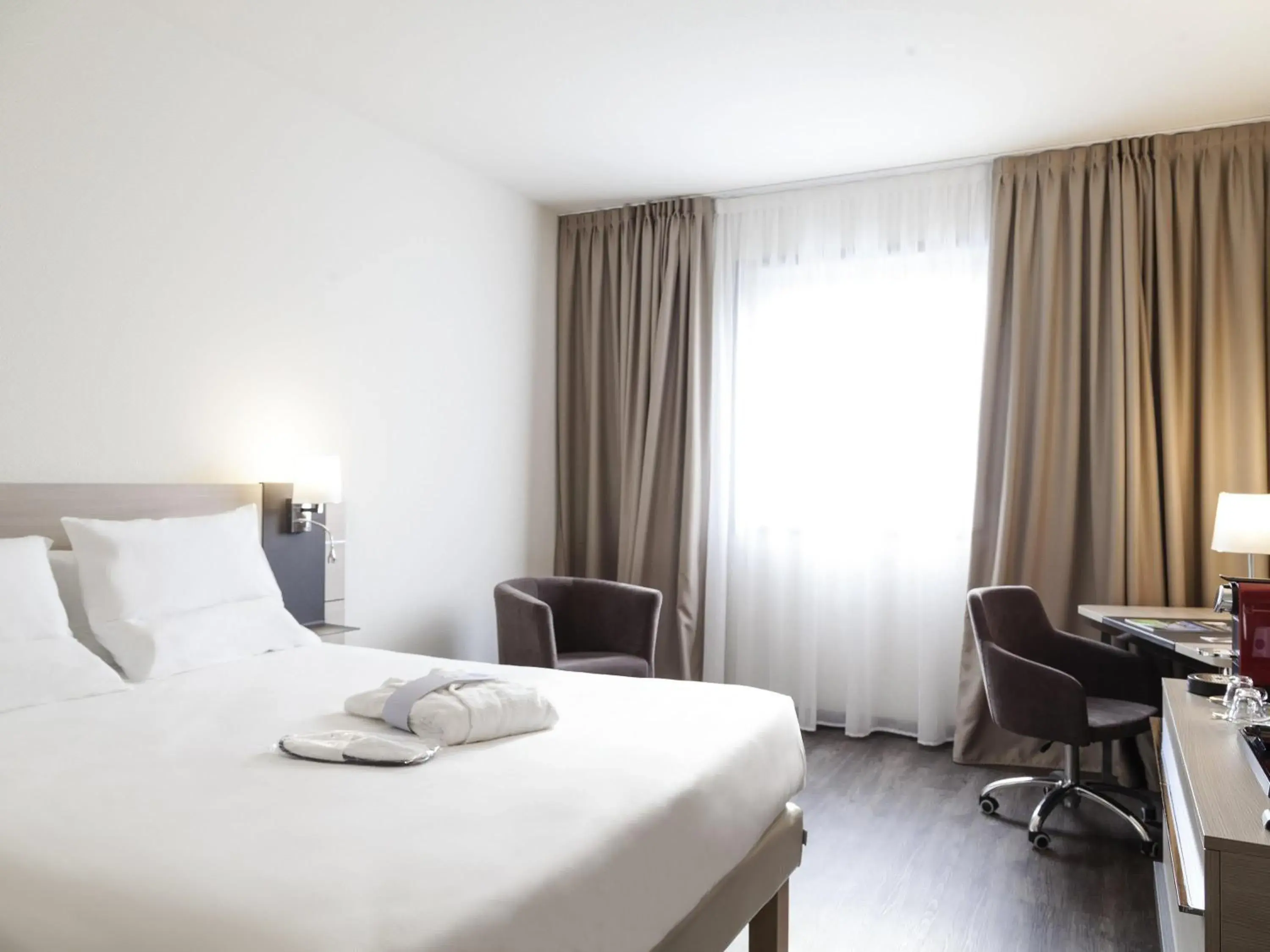 Executive Double Room with Sofa Bed in Novotel Brescia Due Executive Double Room with Sofa Bed in Novotel Brescia Due