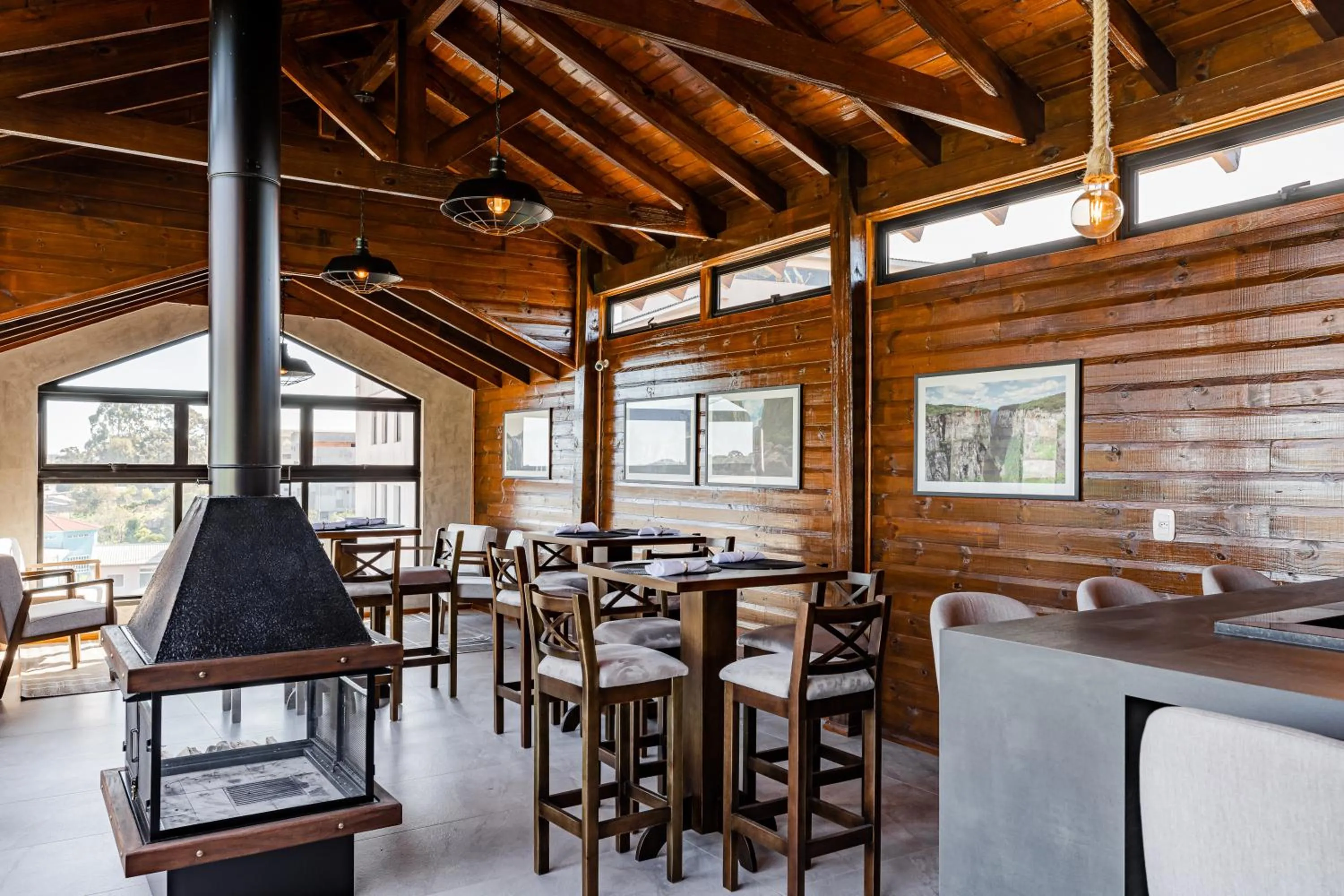 Restaurant/places to eat in Pousada Serra Verde