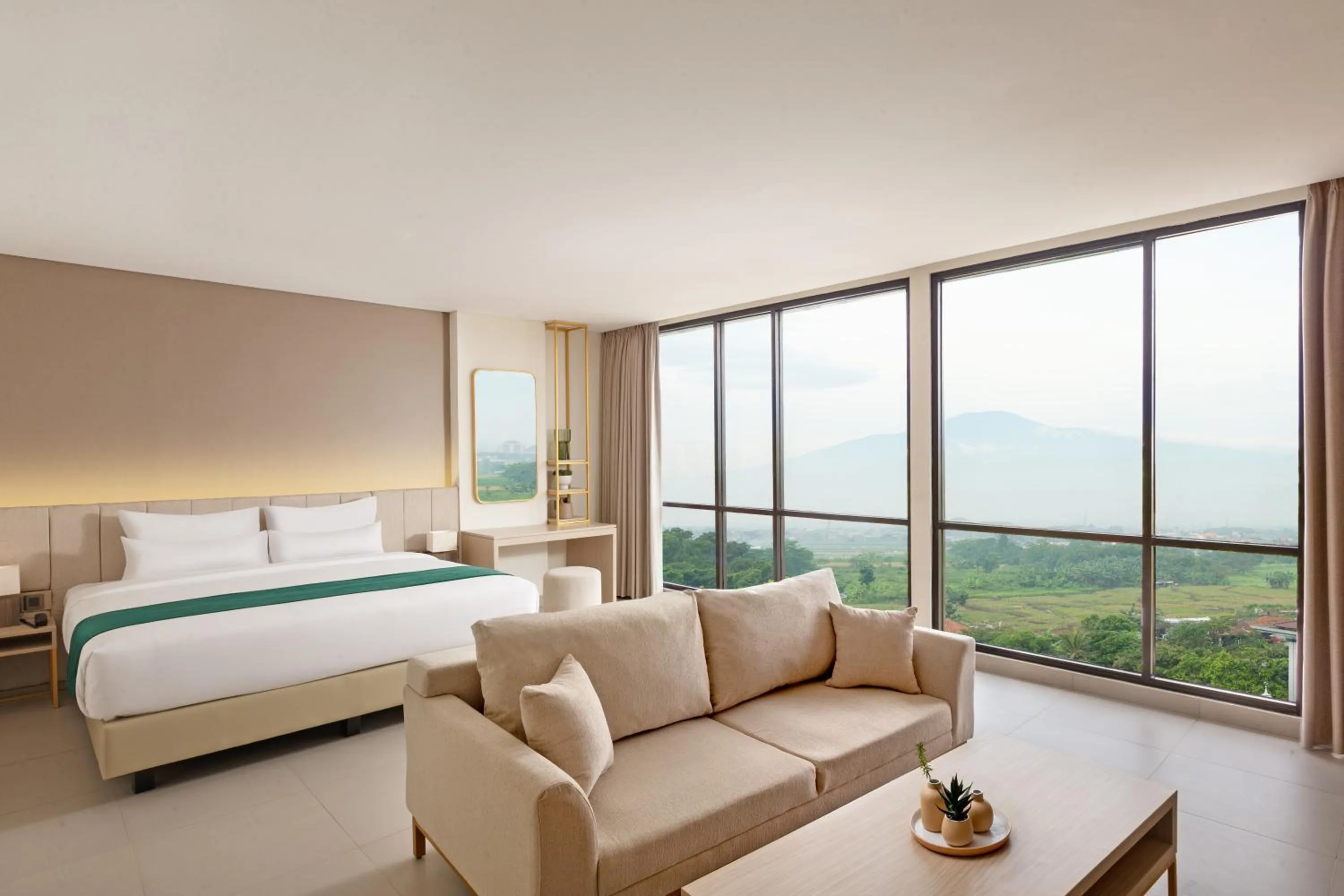 Bed in Elsotel Purwokerto By Daphna Management