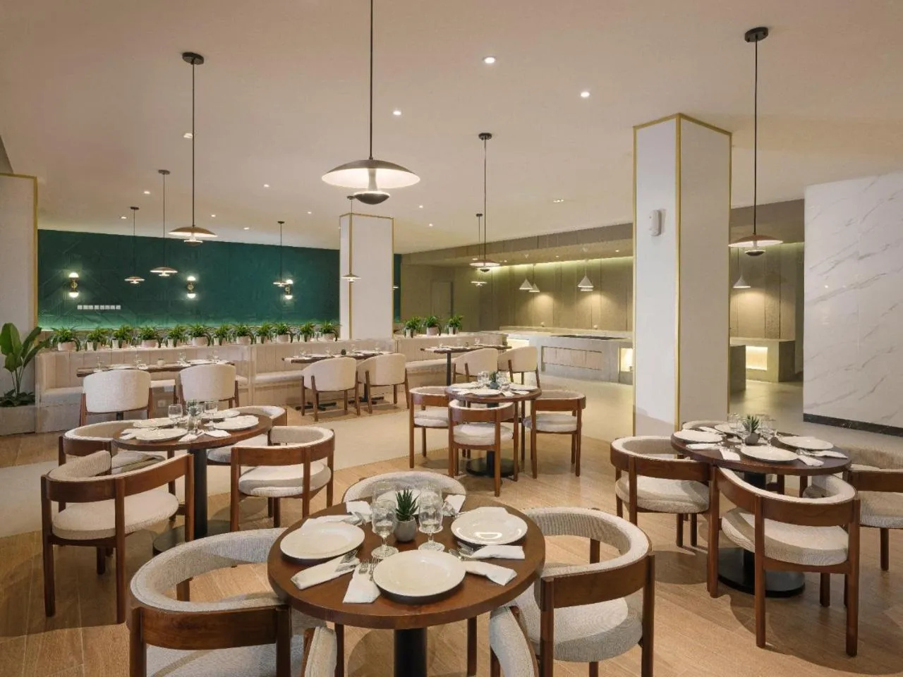 Restaurant/places to eat in Elsotel Purwokerto By Daphna Management