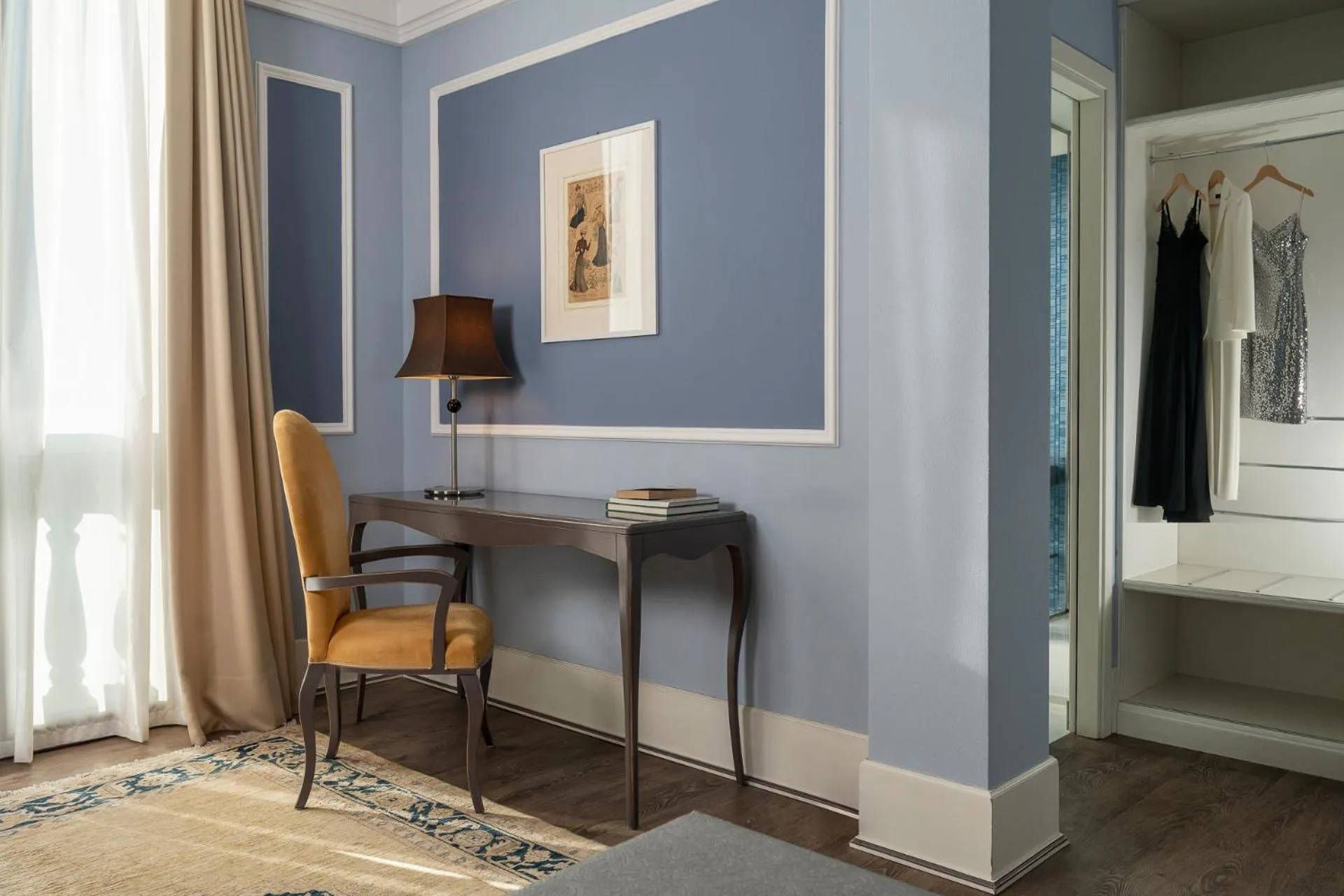 Photo of the whole room in Hotel Campo Marzio