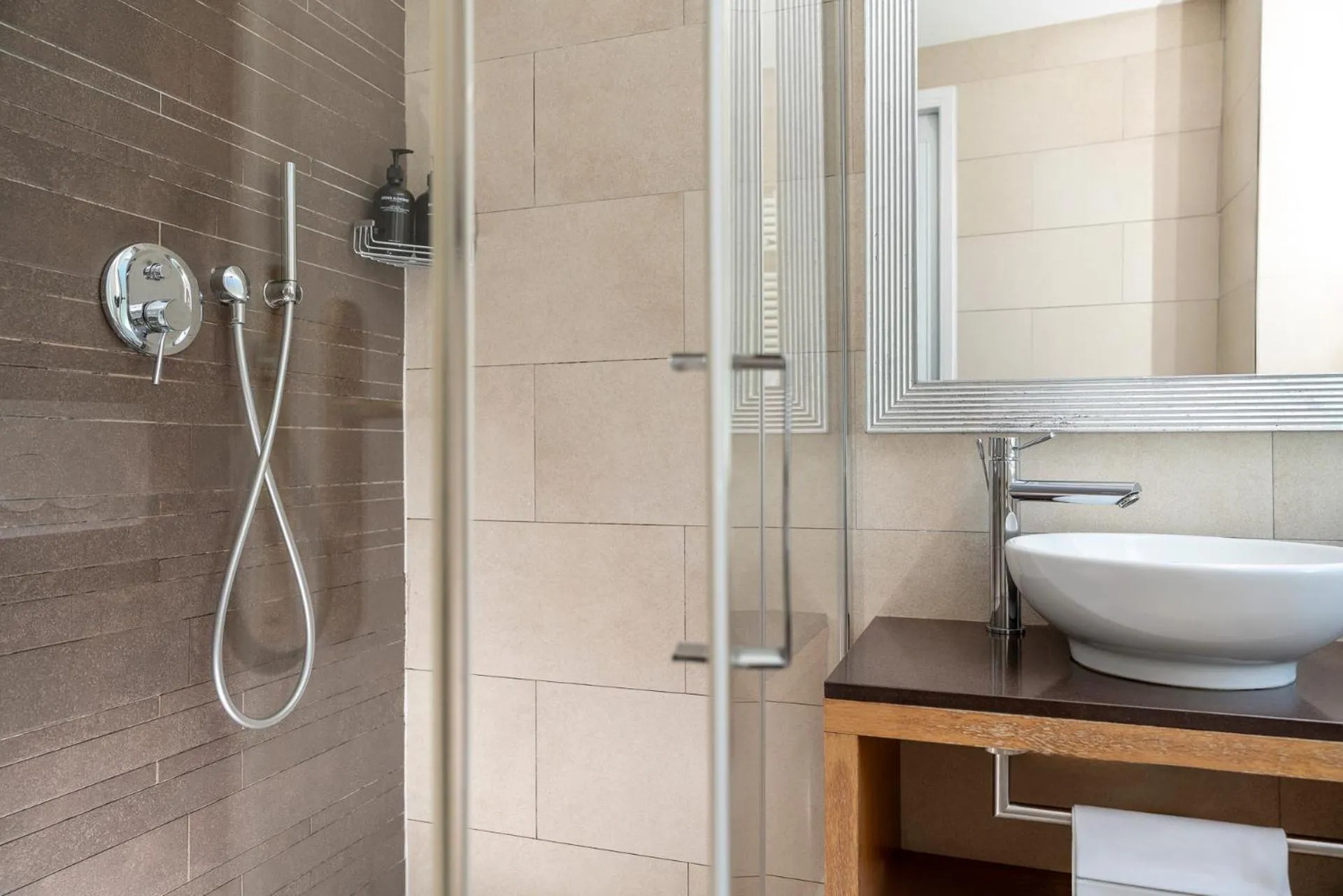 Bathroom in Hotel Campo Marzio