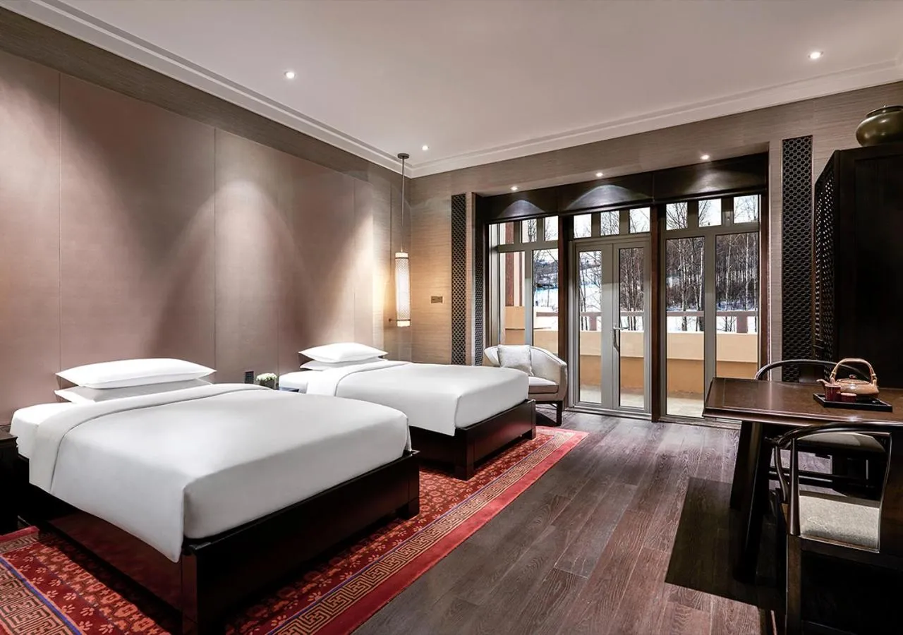 Photo of the whole room, Bed in Park Hyatt Changbaishan