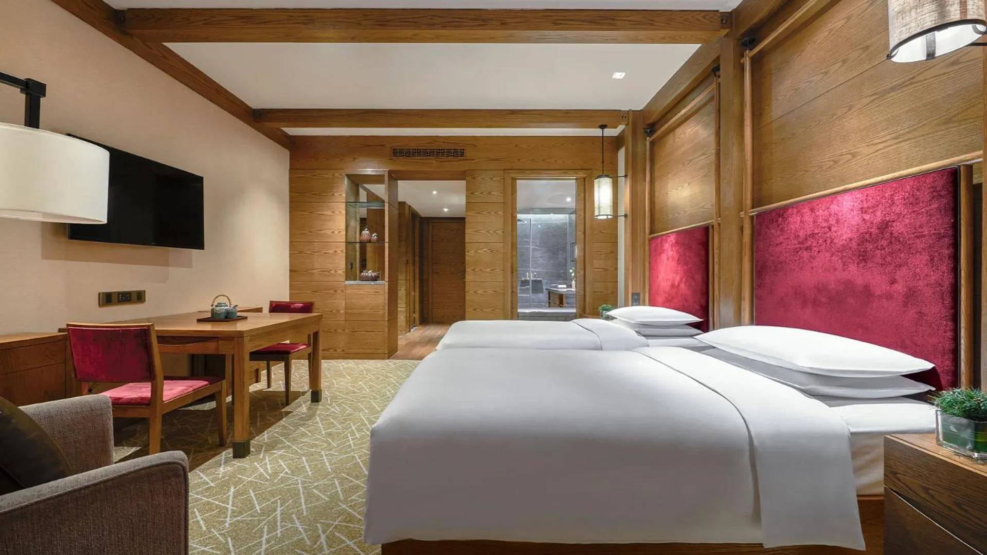 Photo of the whole room, Bed in Hyatt Regency Changbaishan