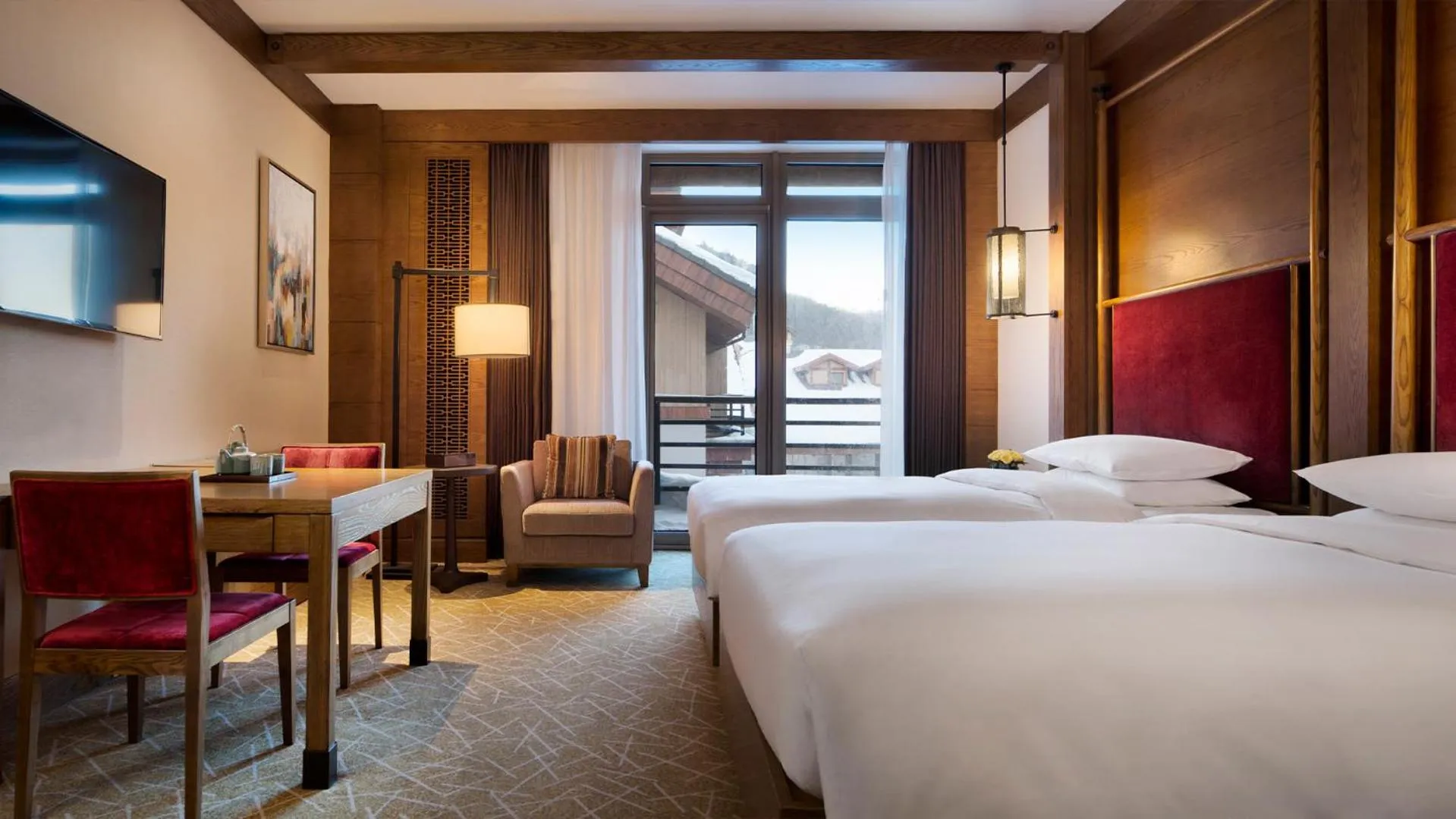 Photo of the whole room, Bed in Hyatt Regency Changbaishan