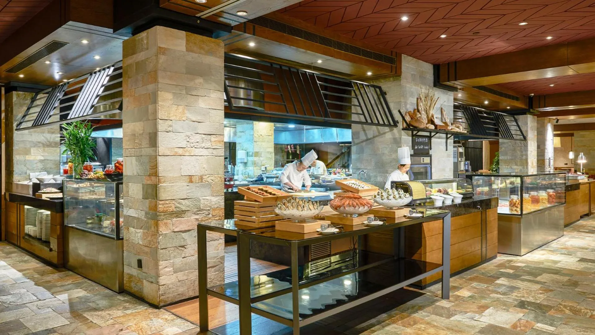 Breakfast in Hyatt Regency Changbaishan